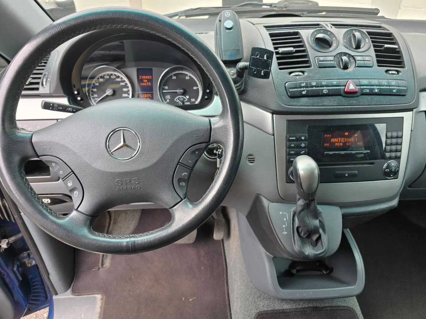 Mercedes-Benz Viano Fun 3.0 CDI Autom Klima AHK Bettfunktion Blauw - 2