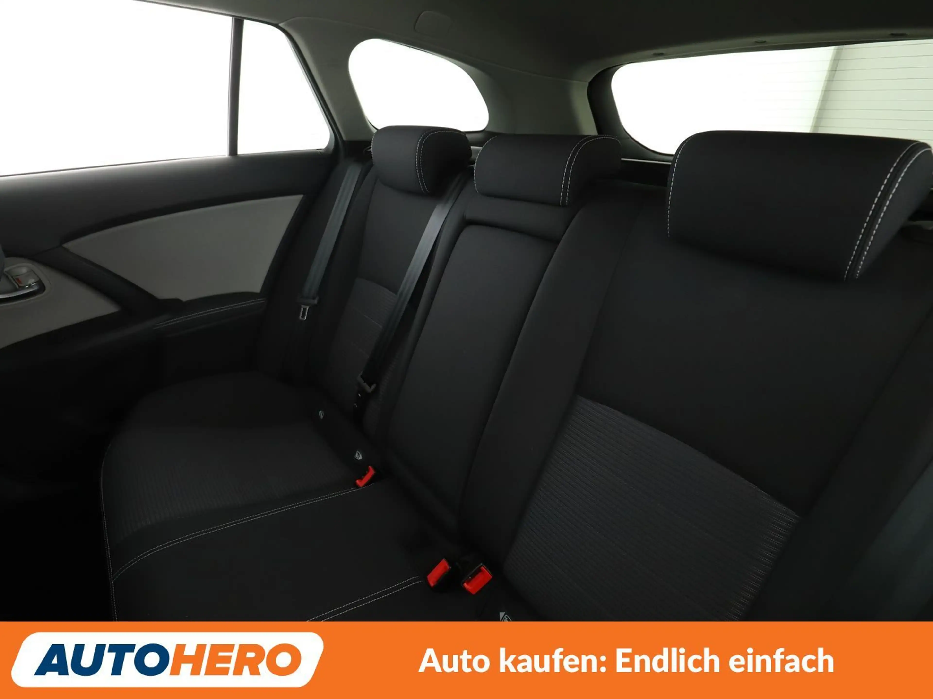 Toyota Avensis 1.8 Edition-S+ *NAVI*CAM*TEMPO*SHZ*ALU* — photo 14