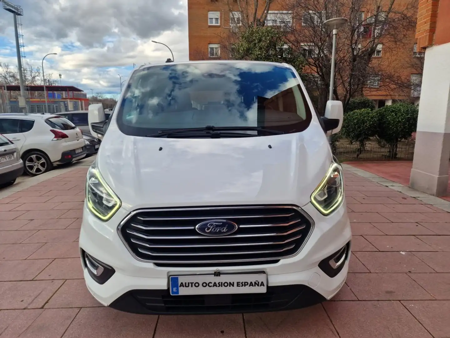 Ford Tourneo Custom 2.0 EcoBlue Sport 185 Blanco - 2