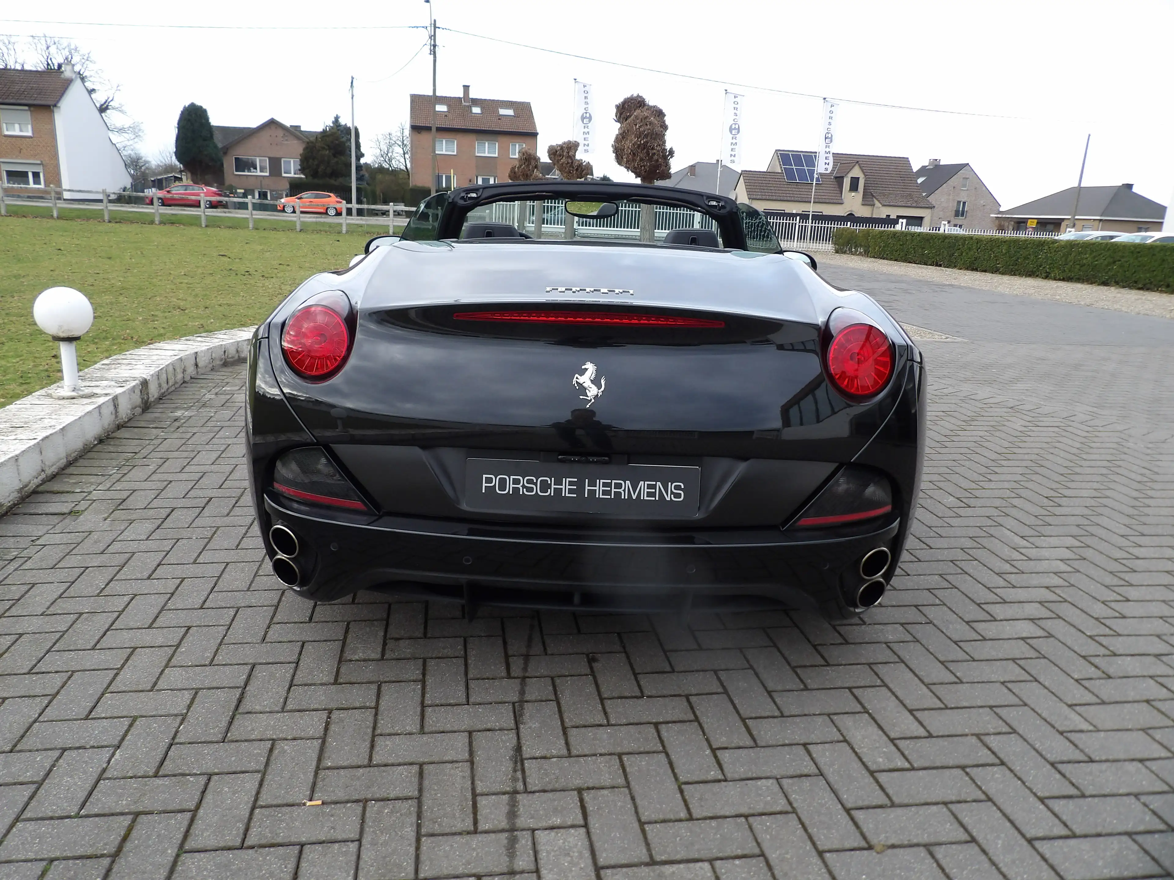 Ferrari California California 4.3i V8 — photo 5
