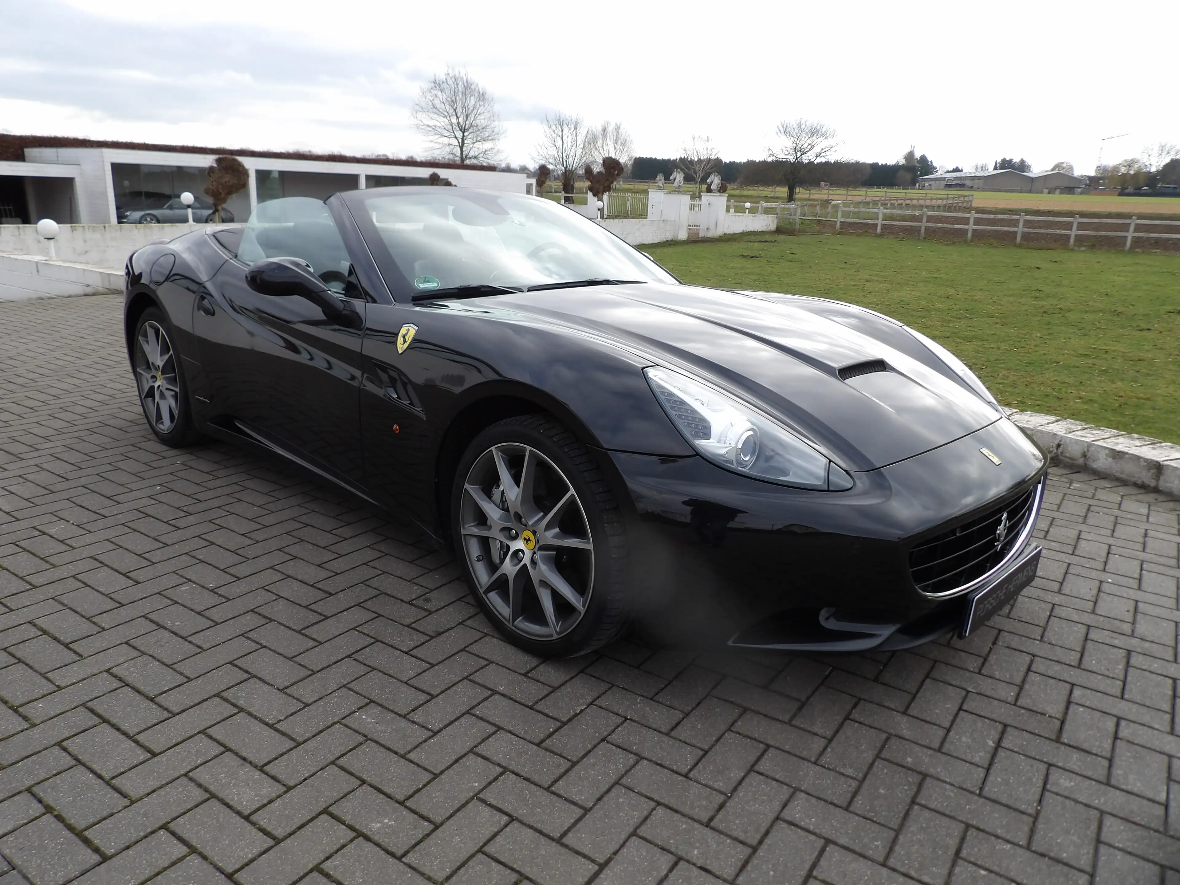 Ferrari California California 4.3i V8 — photo 13