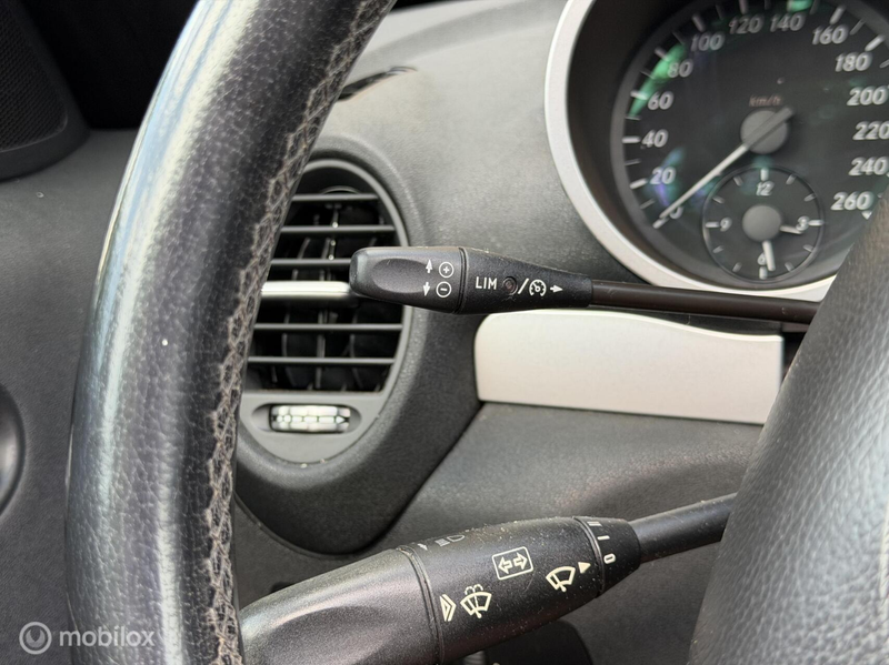 Mercedes-Benz SLK 200 K. Stoelverwarming Airscarf CarPlay Leder — photo 12