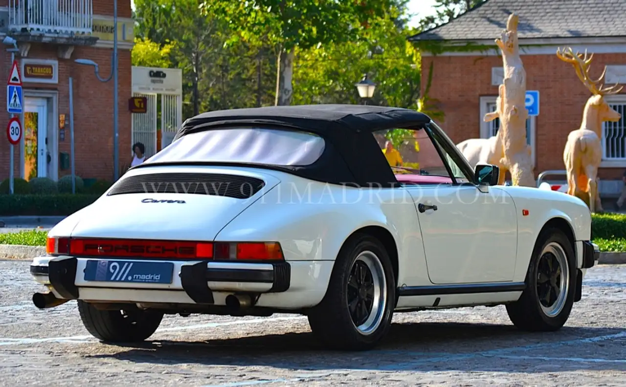 Porsche 911 3.2 Carrera Cabriolet, foto 10