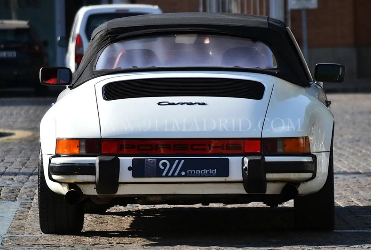 Porsche 911 3.2 Carrera Cabriolet, foto 9