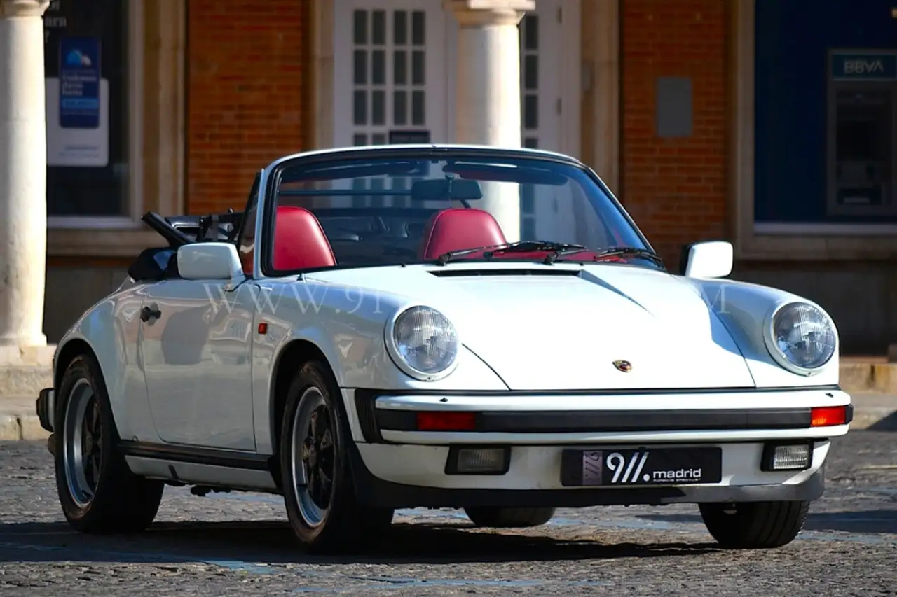 Porsche 911 3.2 Carrera Cabriolet, foto 5