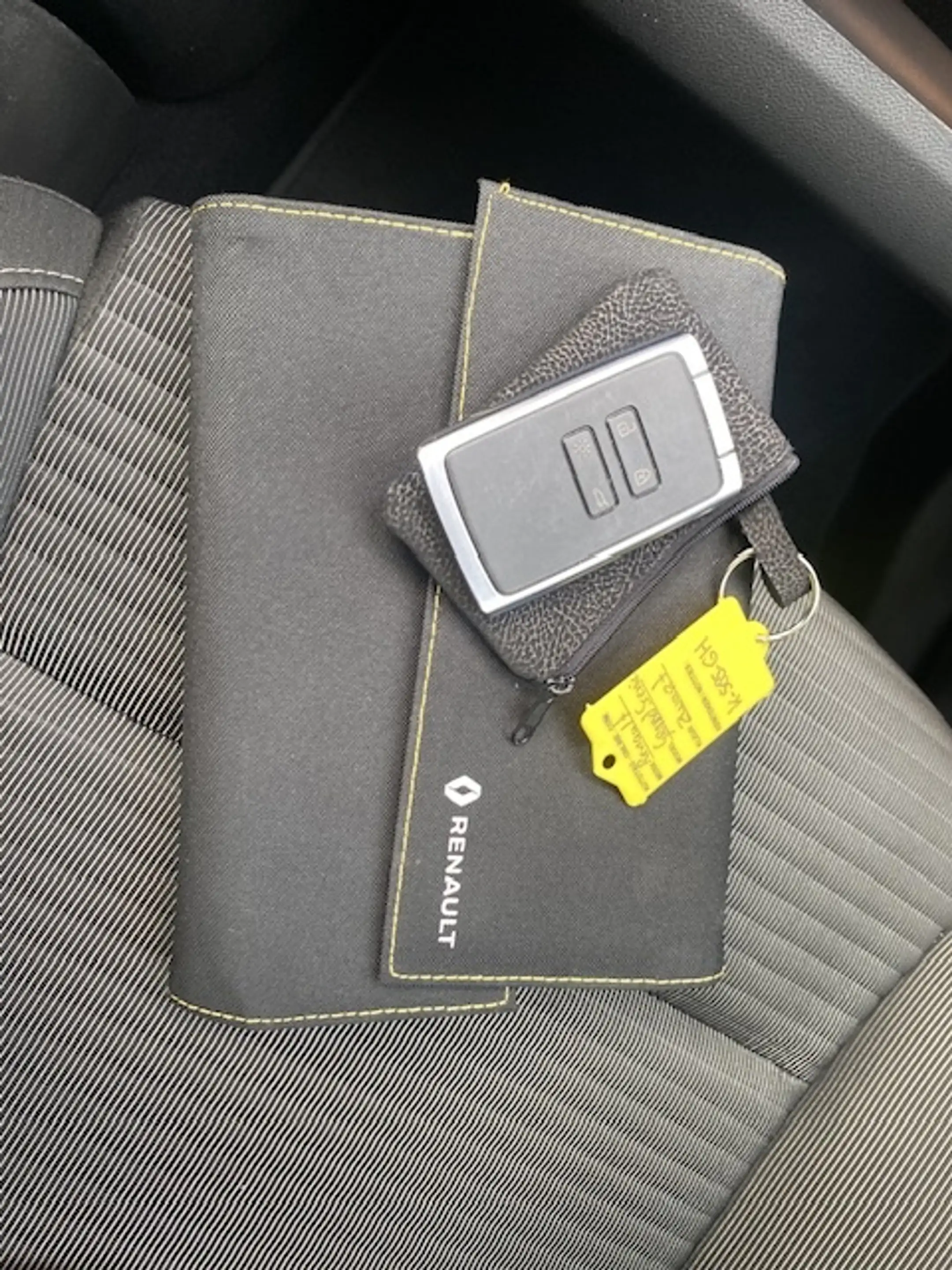 Renault Grand Scenic 1.3 TCe Intens 7p. trekhaak — photo 33