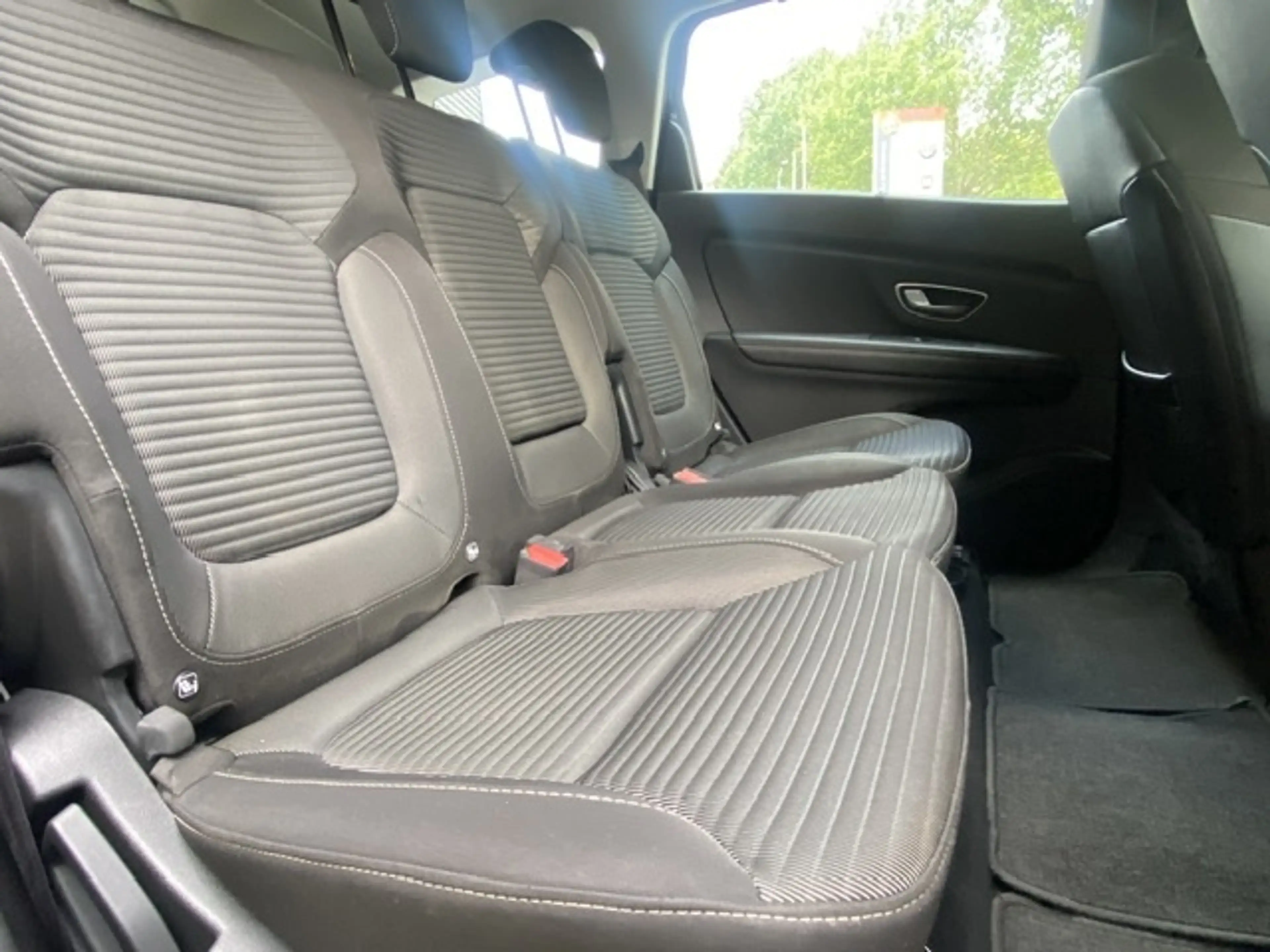 Renault Grand Scenic 1.3 TCe Intens 7p. trekhaak — photo 10