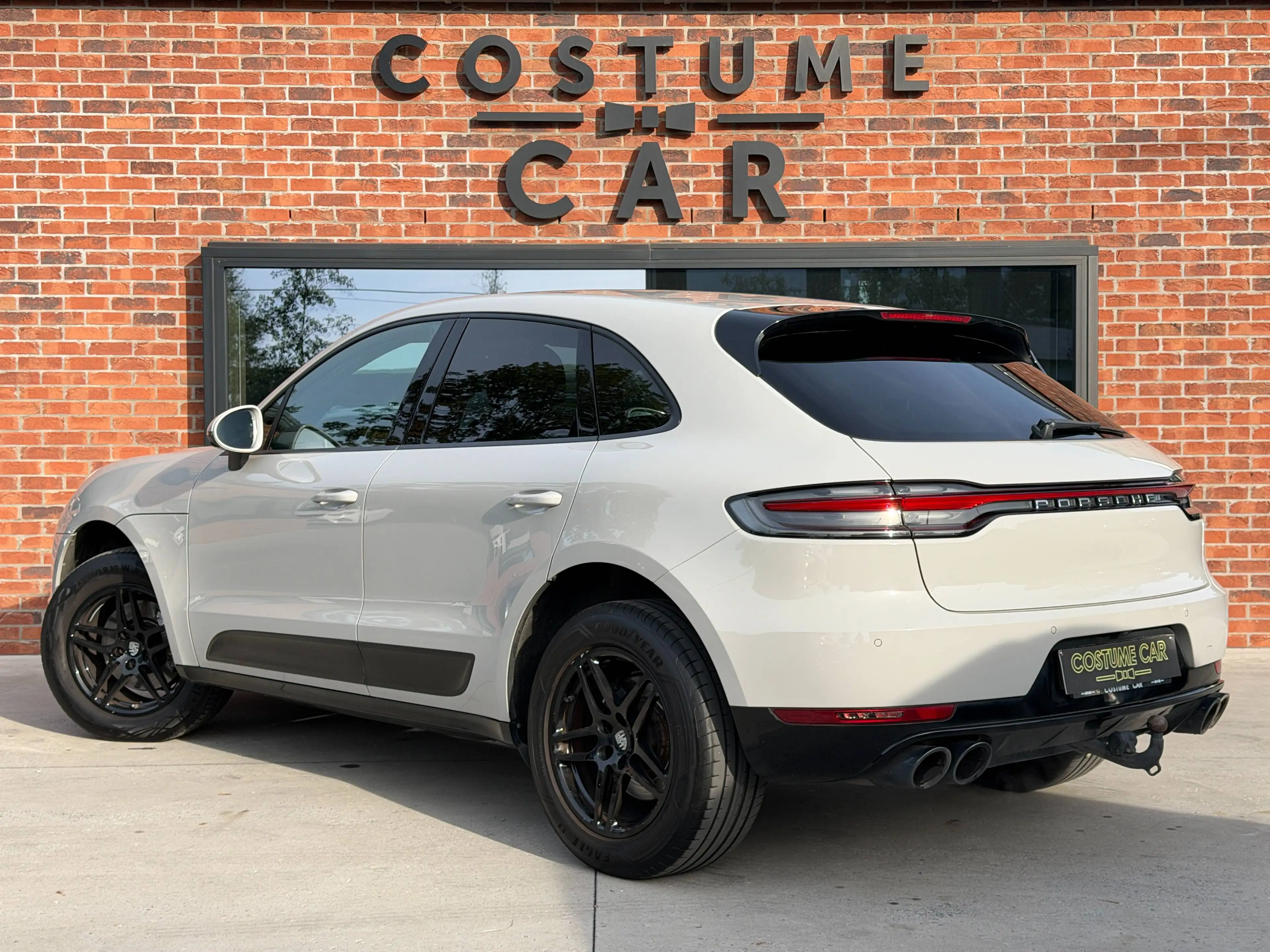 Porsche Macan Caméra 360 - Sièges à mémorisation - Attelage — photo 3