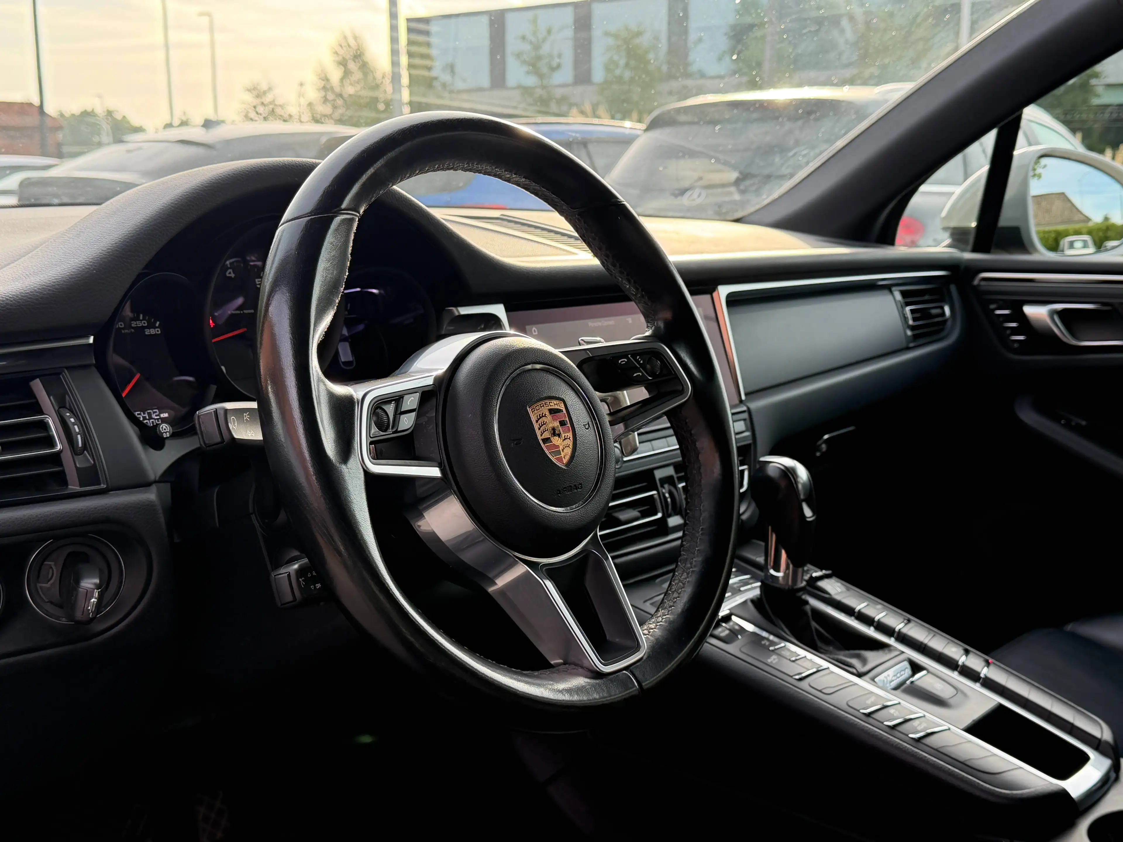 Porsche Macan Caméra 360 - Sièges à mémorisation - Attelage — photo 14
