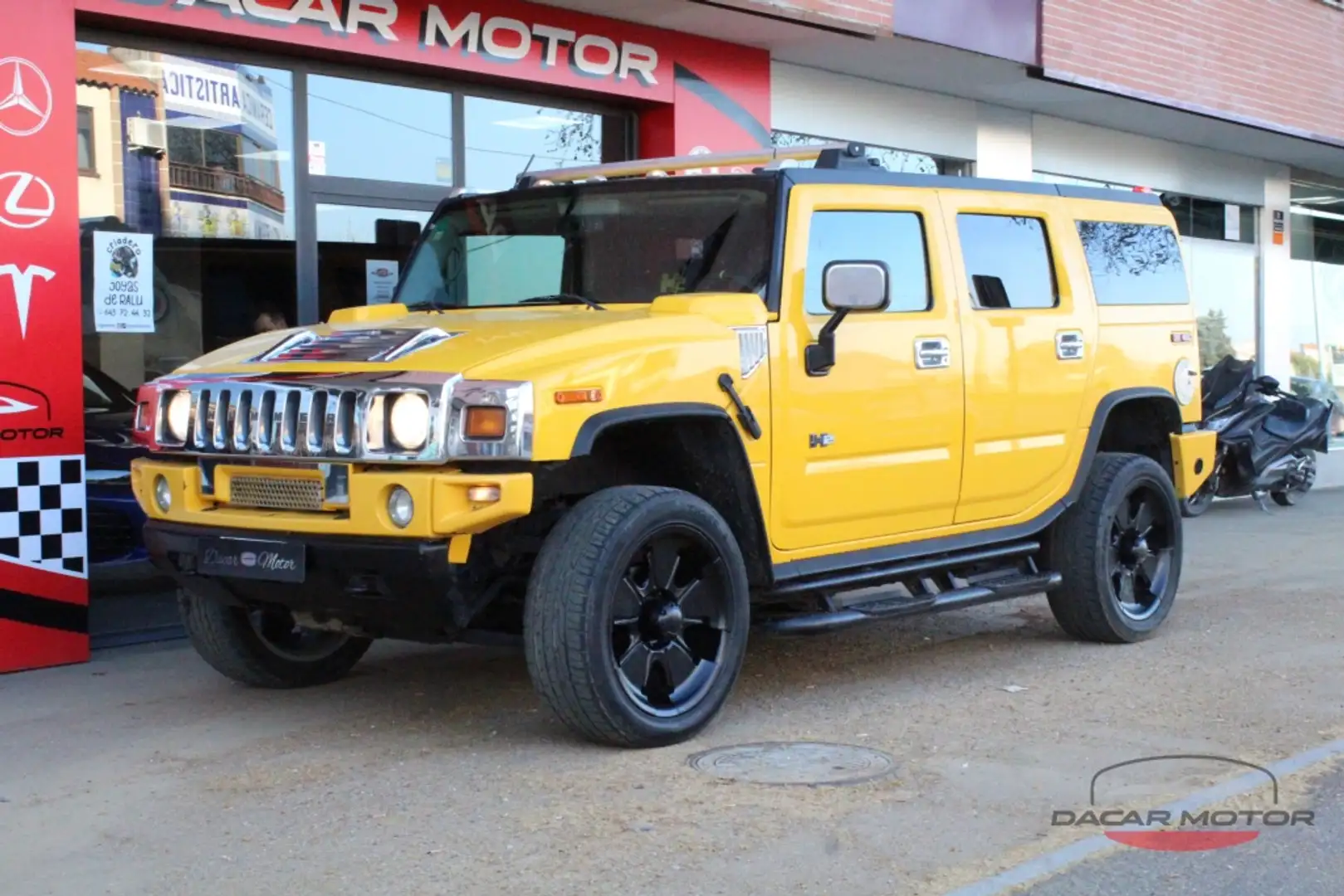 HUMMER H2 V8 Amarillo - 2
