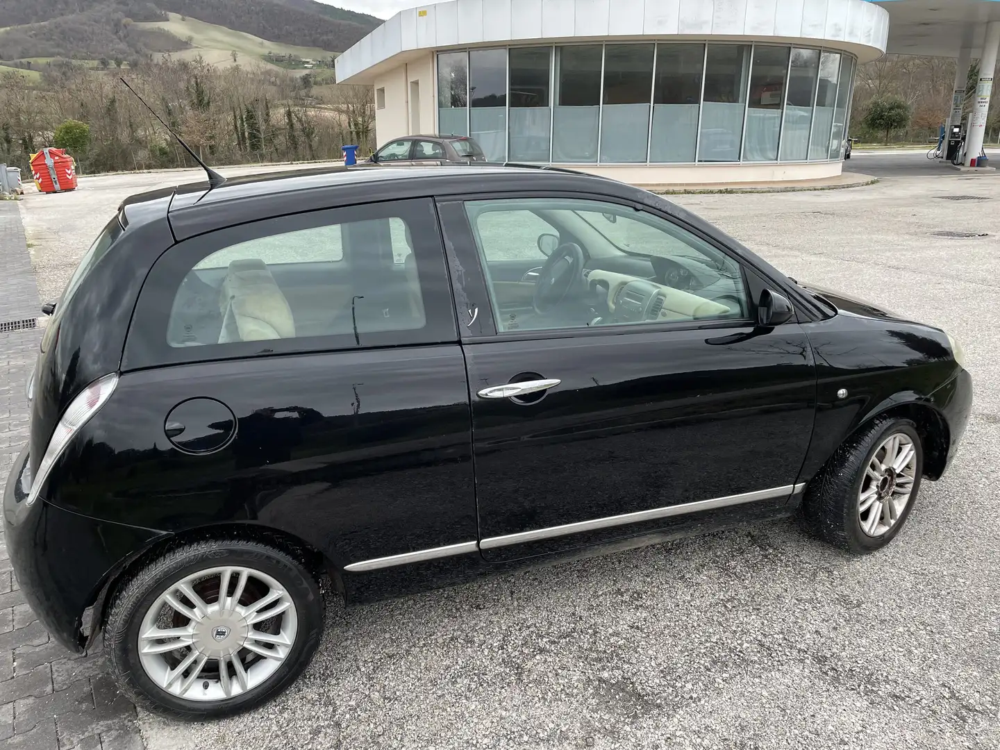 Lancia Ypsilon 1.4 16v Platino - 2