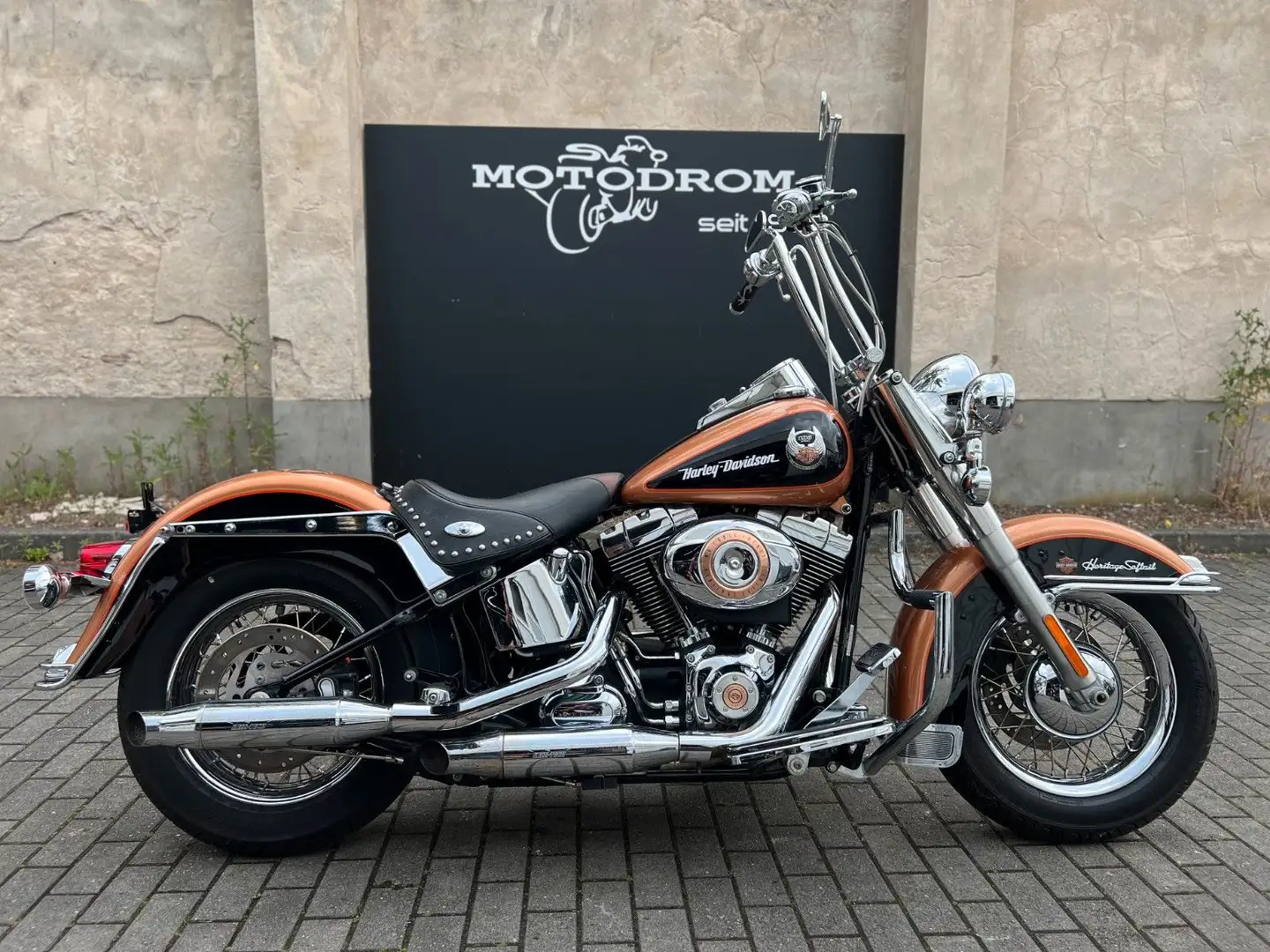Harley-Davidson Heritage Softail Limited Edition Orange - 1