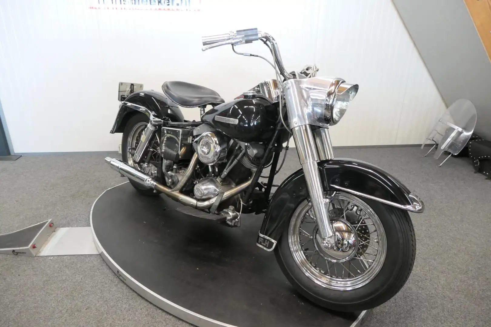 Harley-Davidson Electra Glide FLH Zwart - 2