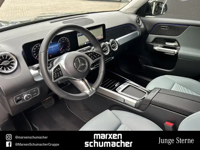 Mercedes-Benz GLB view 8