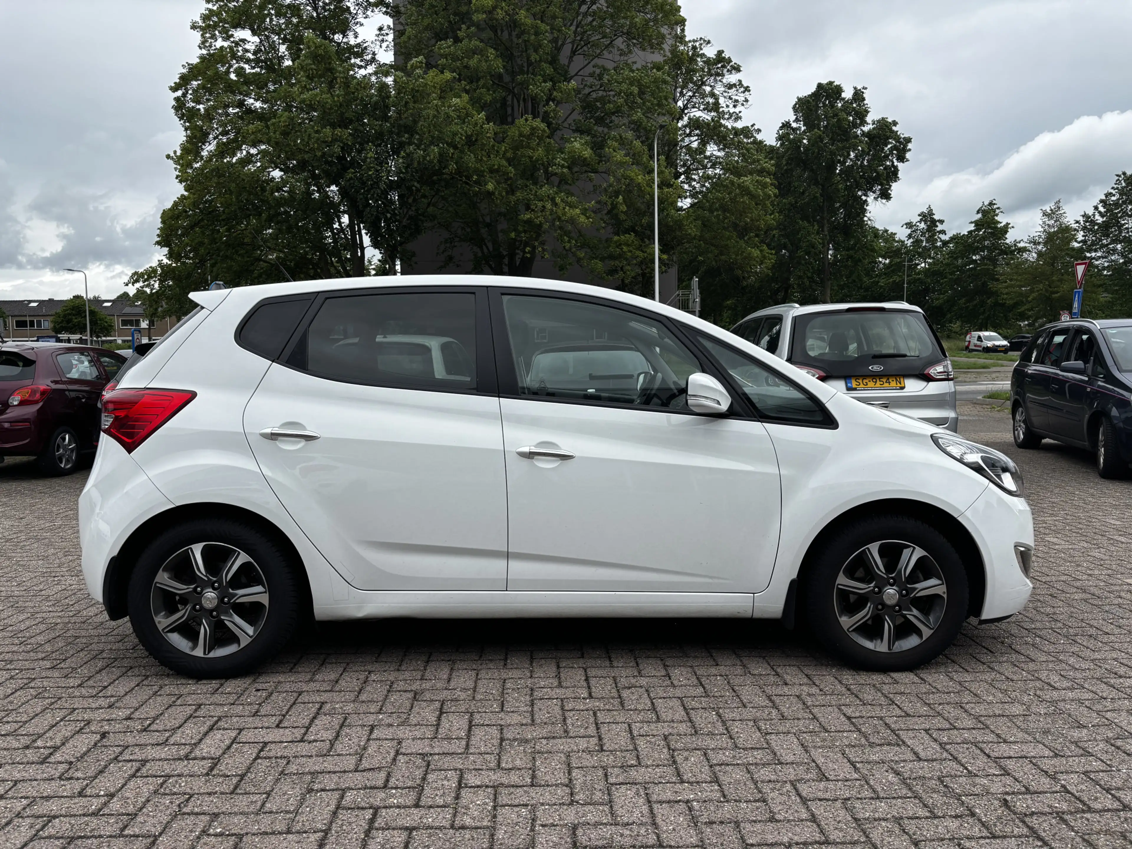 Hyundai iX20 1.4i Go! Lmv Acamera Airco Cruise Navi Nap — photo 5