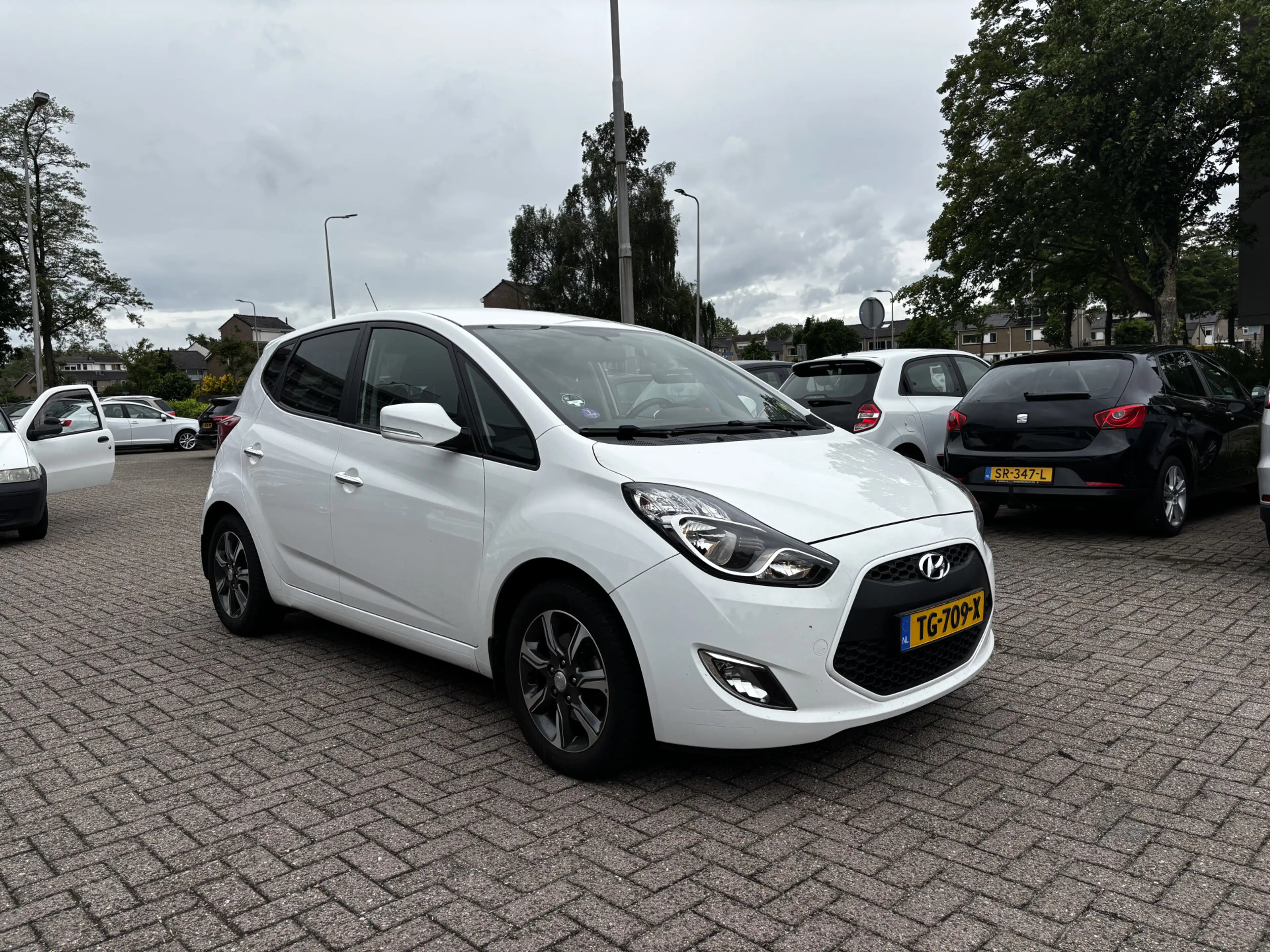 Hyundai iX20 1.4i Go! Lmv Acamera Airco Cruise Navi Nap — photo 4