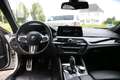 BMW M550 XDRIVE*MASAGE*H&K*ADAPTIV FAHRWERK*SOFT-CLOSE*VOLL Weiß - thumbnail 16