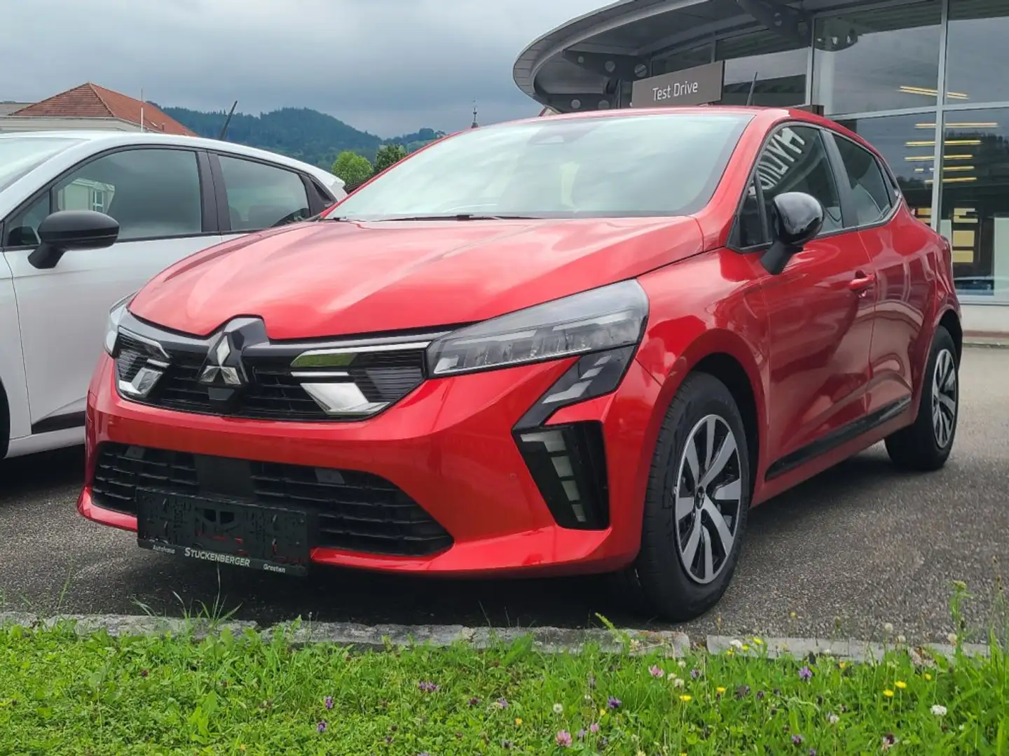 Mitsubishi Colt 1,0 MPI Invite C 24 Rot - 1