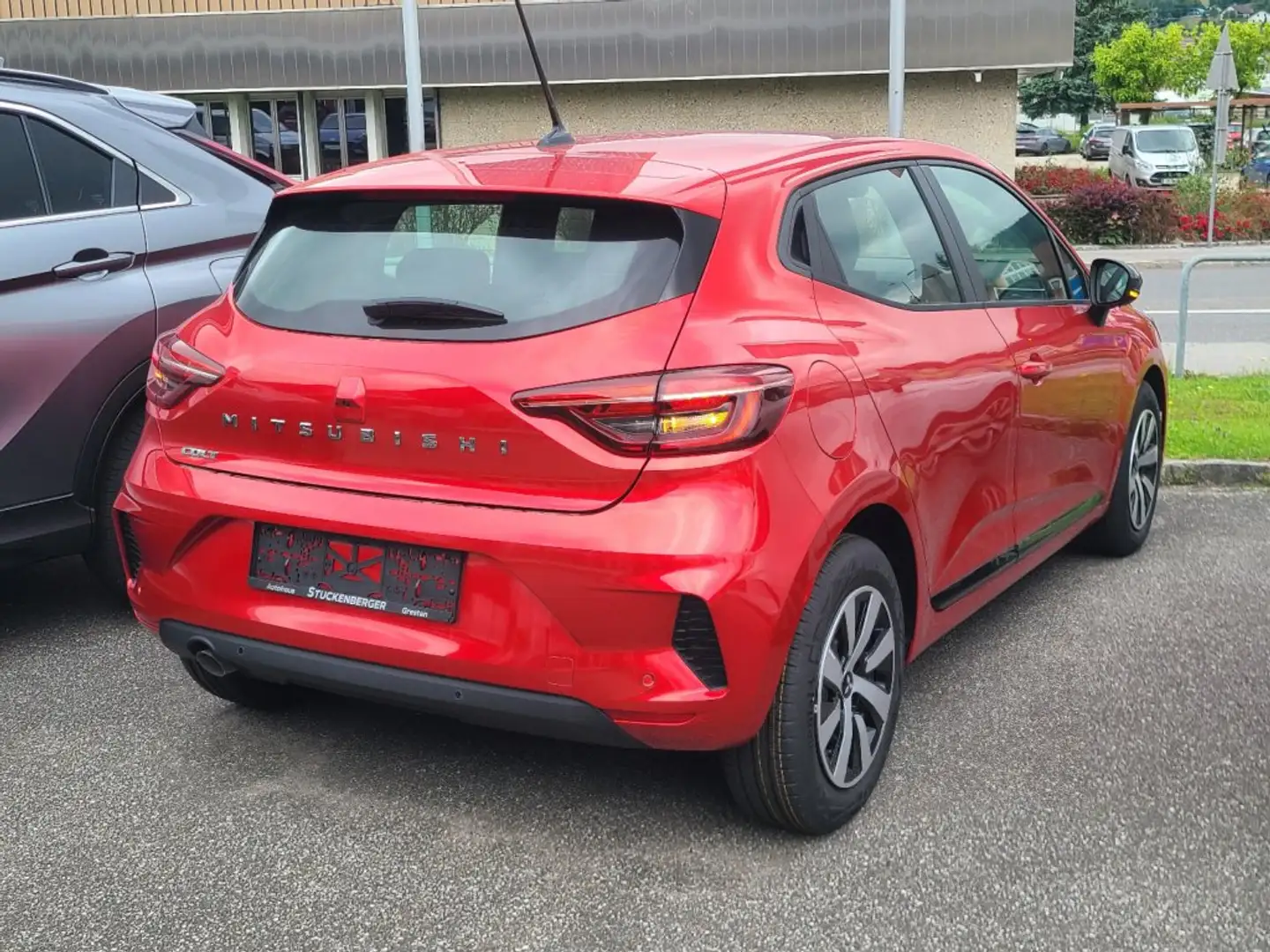 Mitsubishi Colt 1,0 MPI Invite C 24 Rot - 2