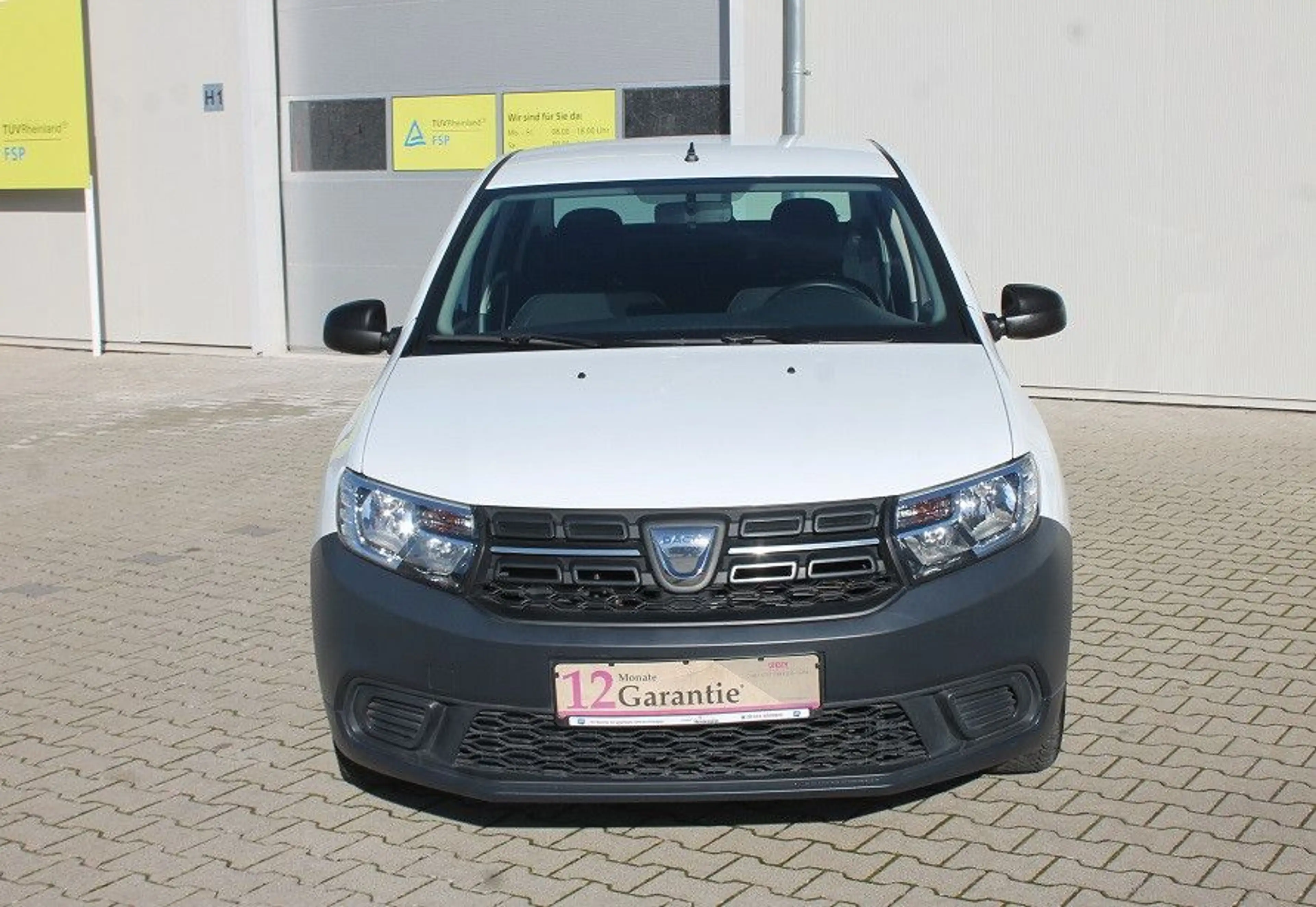 Dacia Logan sehr gepflegt,wenig Km,PDC,AHK,Finanz. — photo 3