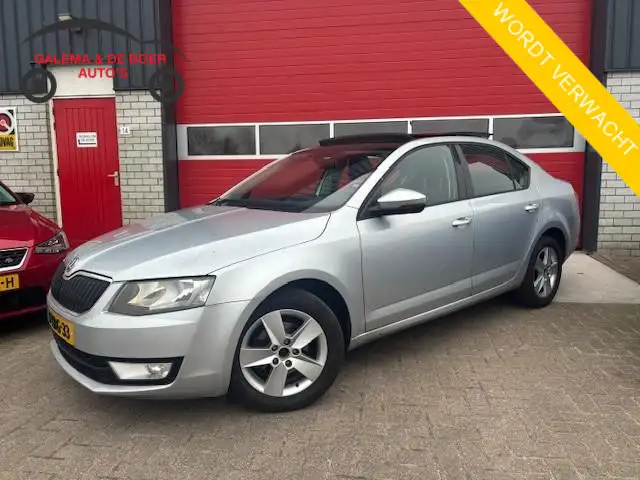 Skoda Octavia 1.2 TSI Greentech Ambition 1STE EIG / PANORAMADAK