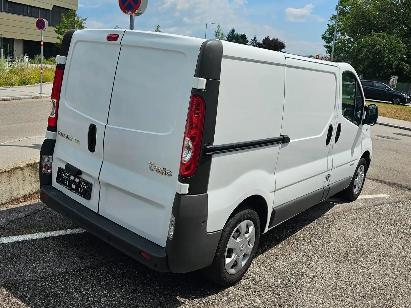 Renault Trafic Trafic Generation 2,0 dCi 115 DPF  green Білий - 2