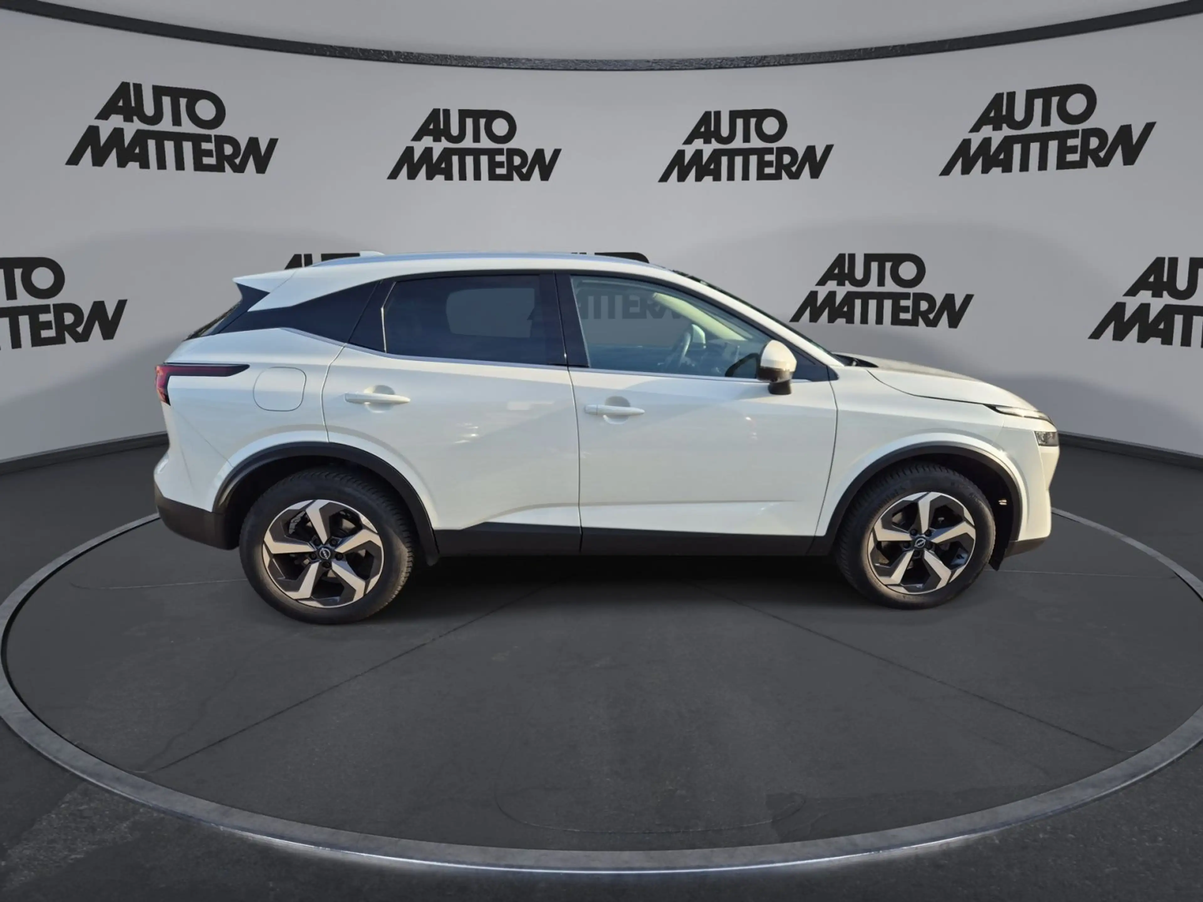 Nissan Qashqai N-Connecta Autom|360°|Pano|Winterpaket — photo 9