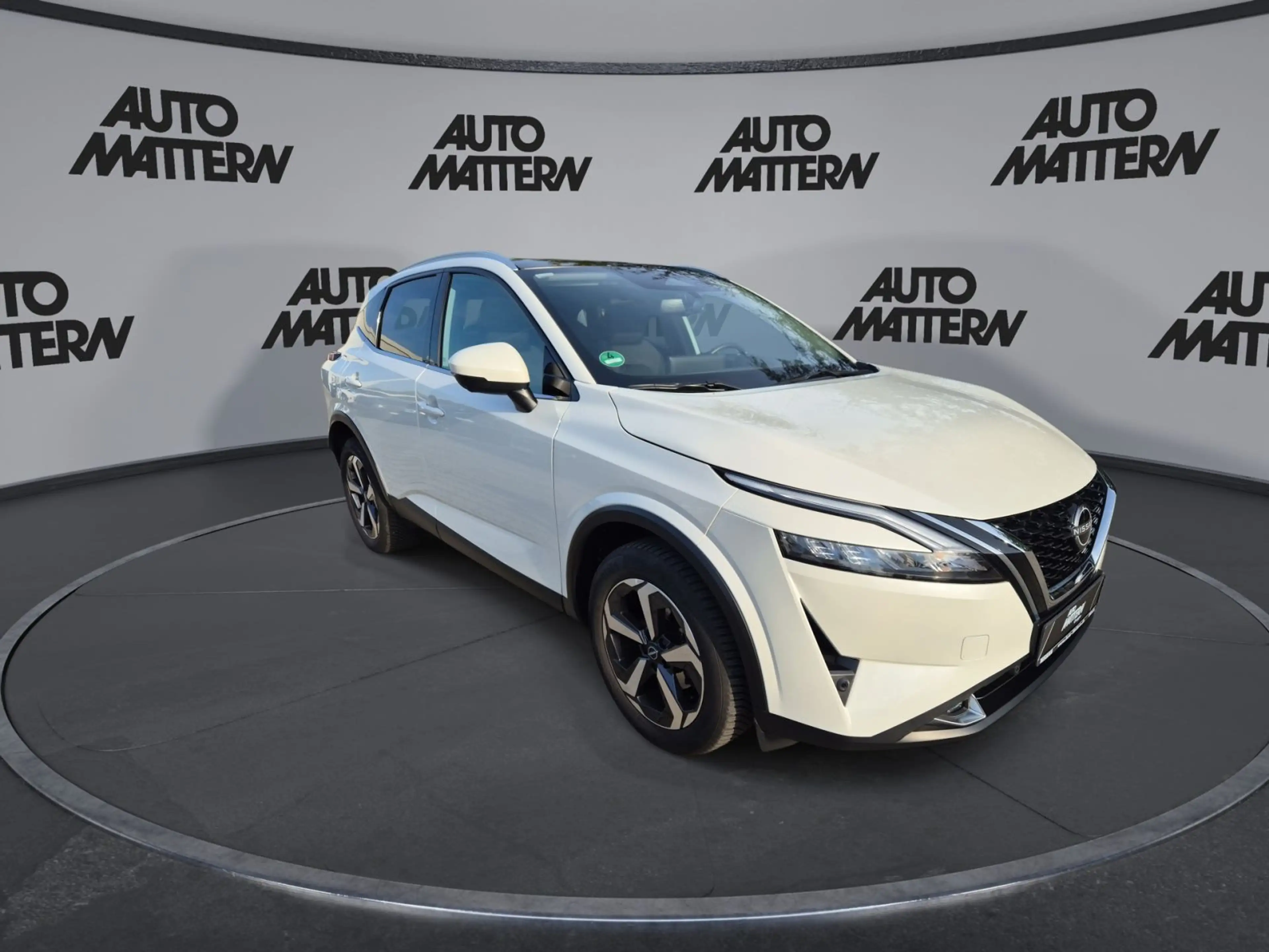 Nissan Qashqai N-Connecta Autom|360°|Pano|Winterpaket — photo 2
