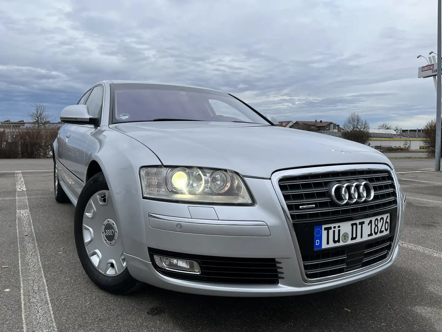 Audi A8 3.0 TDI DPF quattro Stříbrná - 1