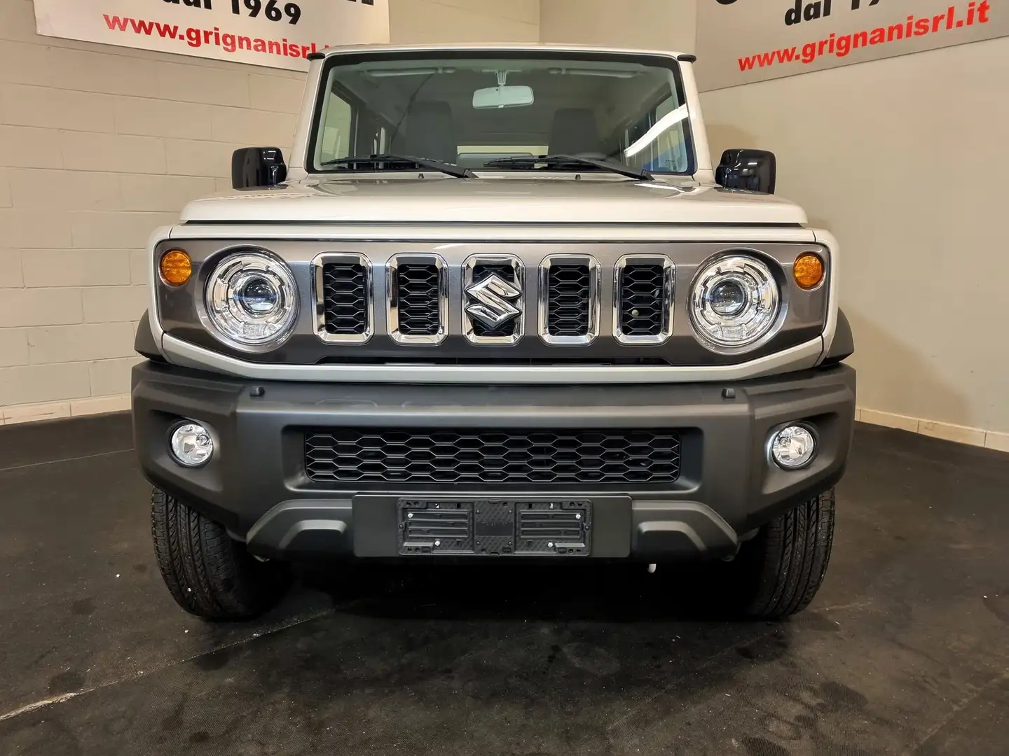 Suzuki Jimny JIMNY 5 PORTE 1.5 GLX Argent - 2