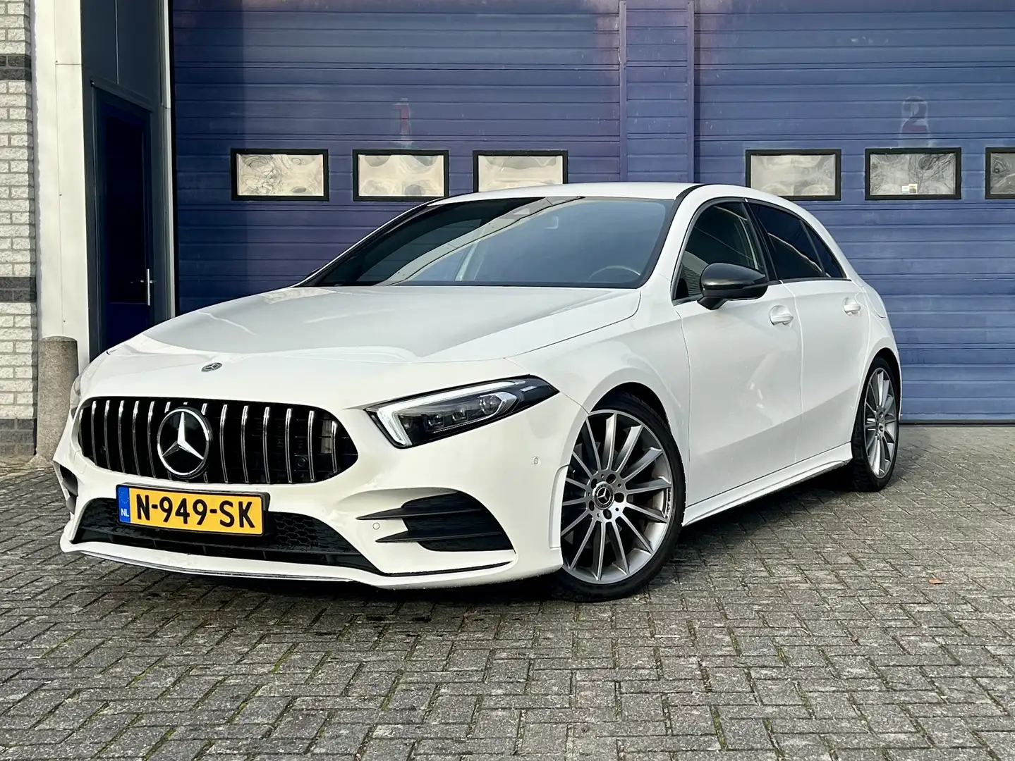 Mercedes-Benz A 220 AMG 190PK 2019 - 1