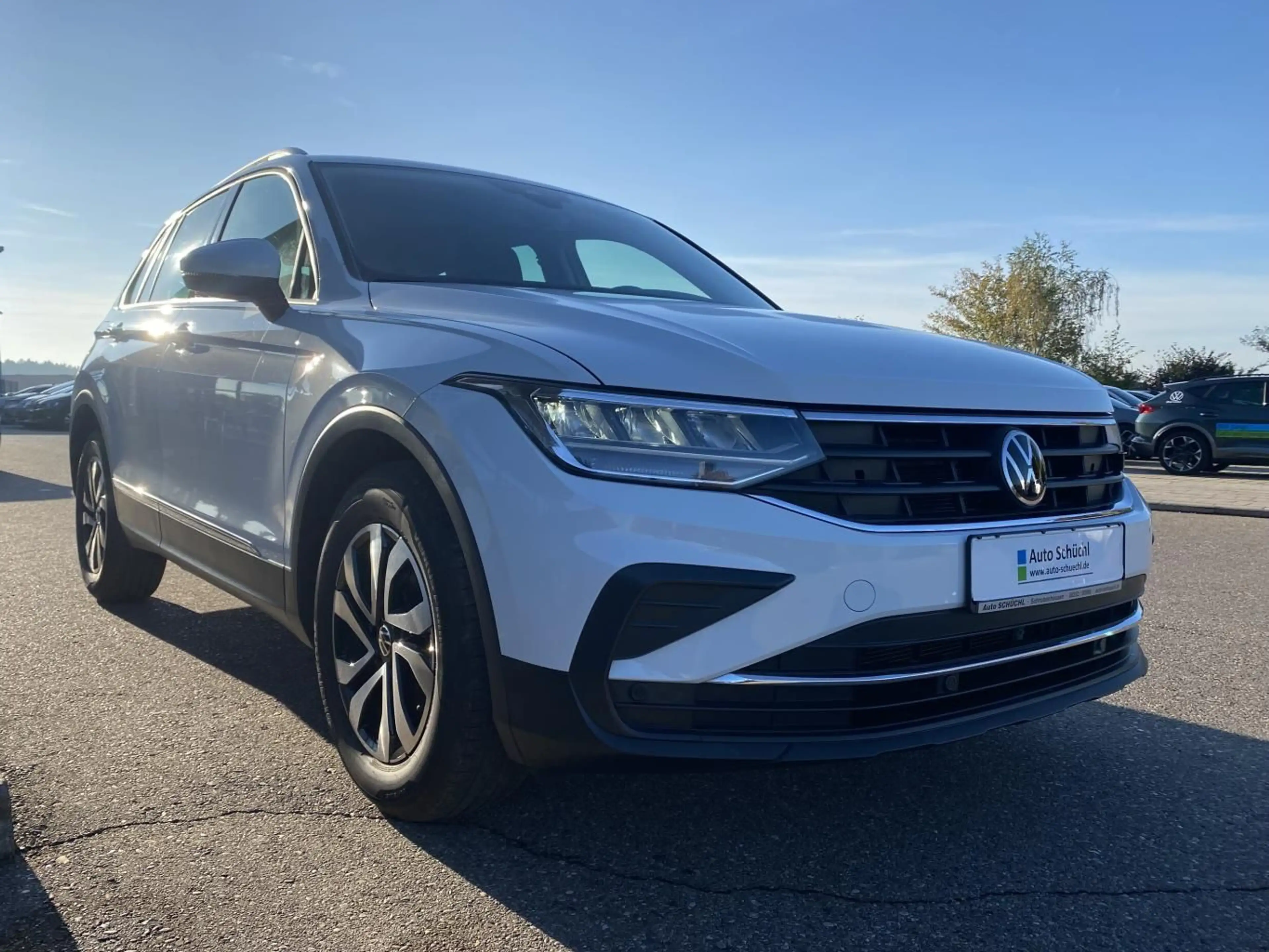 Volkswagen Tiguan 1.5 TSI ACTIVE AHK+APP-CONNECT+NAVI+LED+D — photo 9