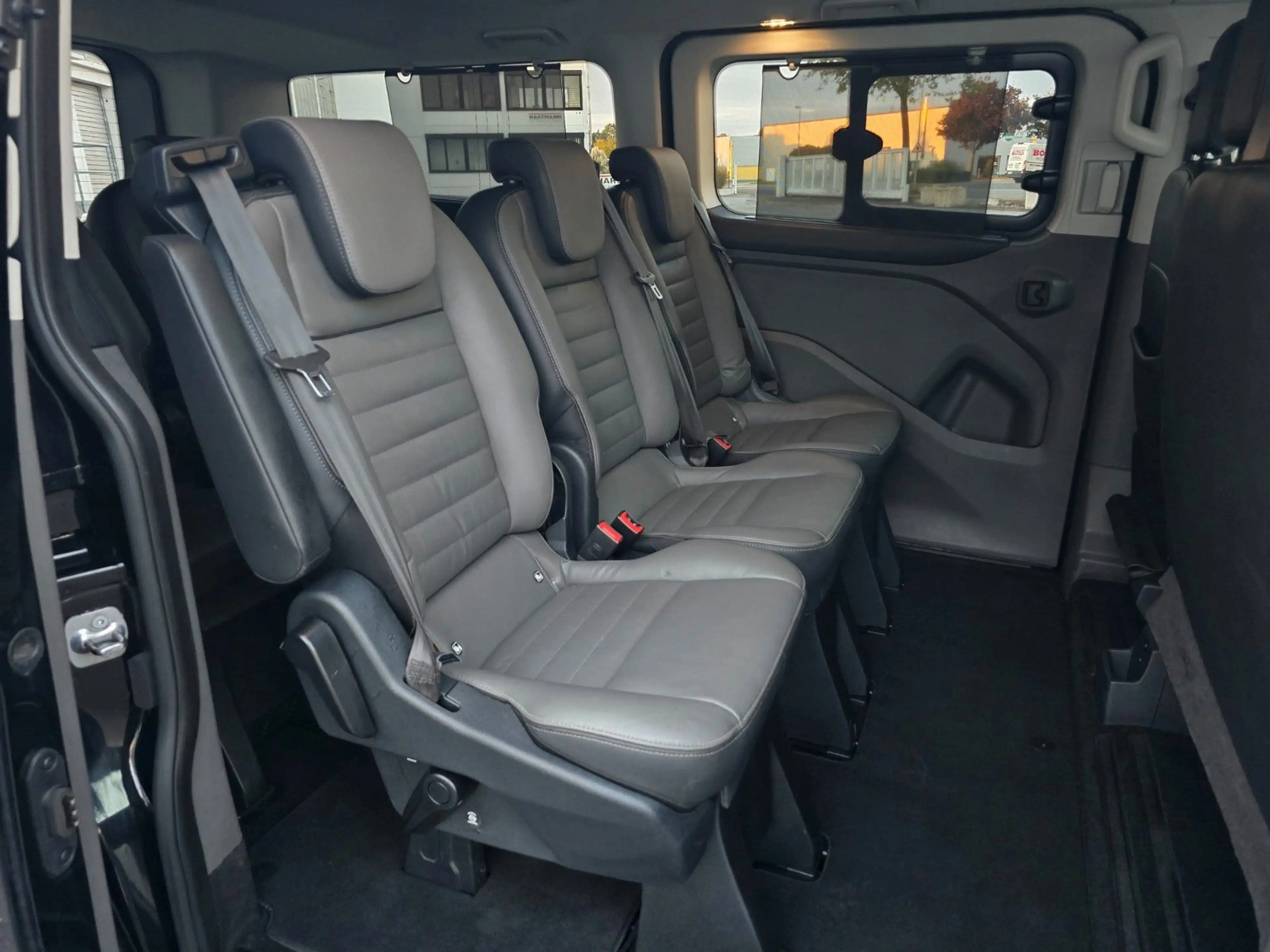 Ford Tourneo Custom 9sitzer L2 Tourneo Titanium — photo 13