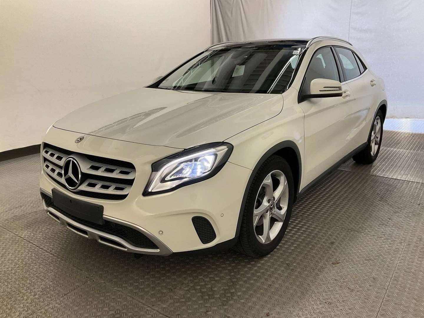 Second hand Mercedes Benz Gla-Class 180