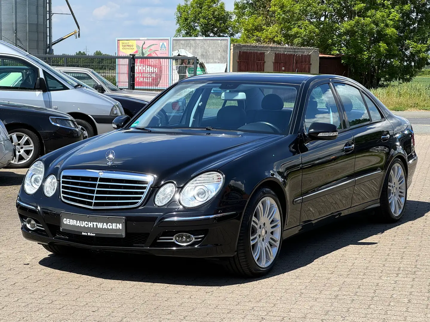 Mercedes-Benz E 280 E 280 CDI Avantgarde Sportpaket Leder Comand PDC.. Černá - 1
