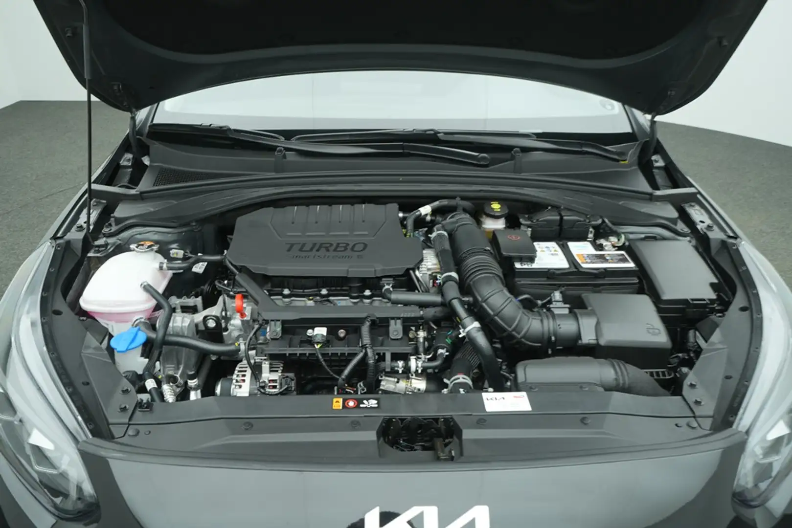 Kia Ceed / cee'd _5 1.5T 140 ULTIMATE STY Noir - 2
