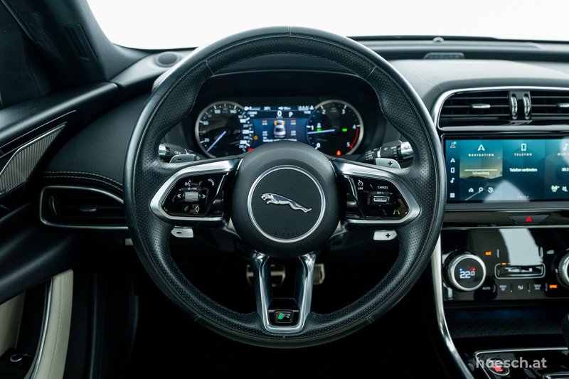 Jaguar XE D200 R-Dynamic BLACK EDITION MEGA-ANGEBOT ++ — photo 6