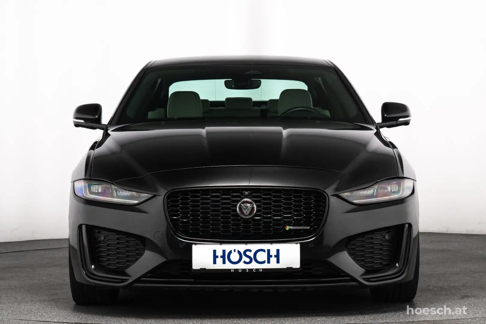 Jaguar XE D200 R-Dynamic BLACK EDITION MEGA-ANGEBOT ++ Schwarz - 2