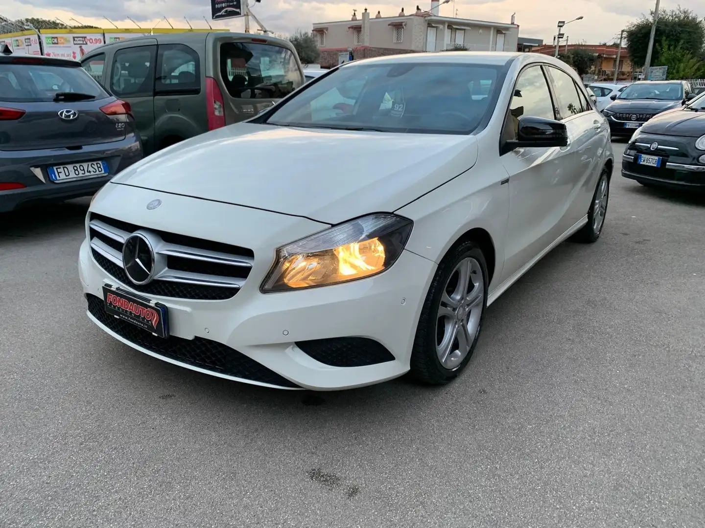 Mercedes-Benz A 180 A 180 cdi Night edition E6 Bílá - 1