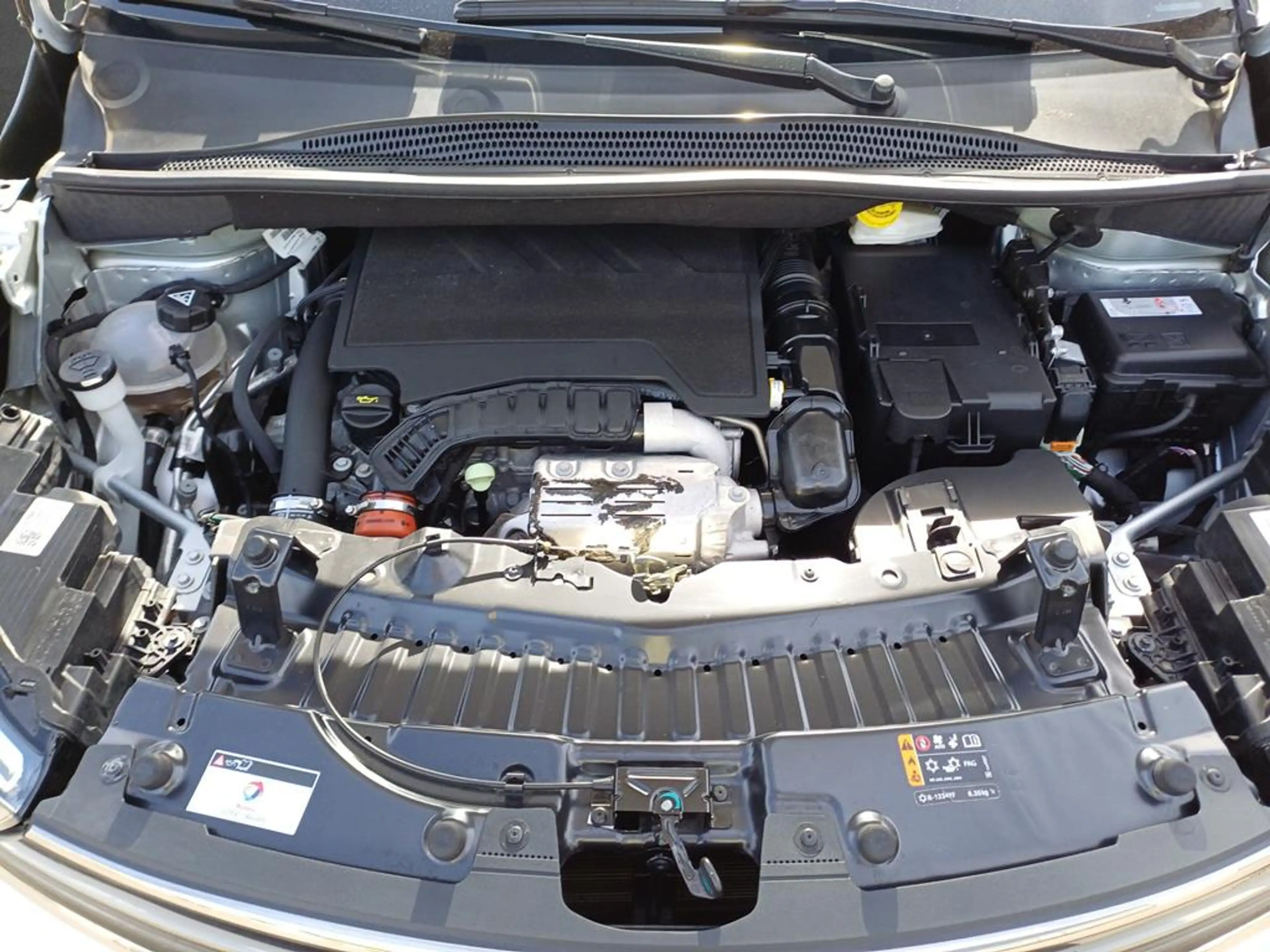 Opel Crossland . Elegance 1.2 Direct Injection Turbo 81 kW (110 P — photo 5