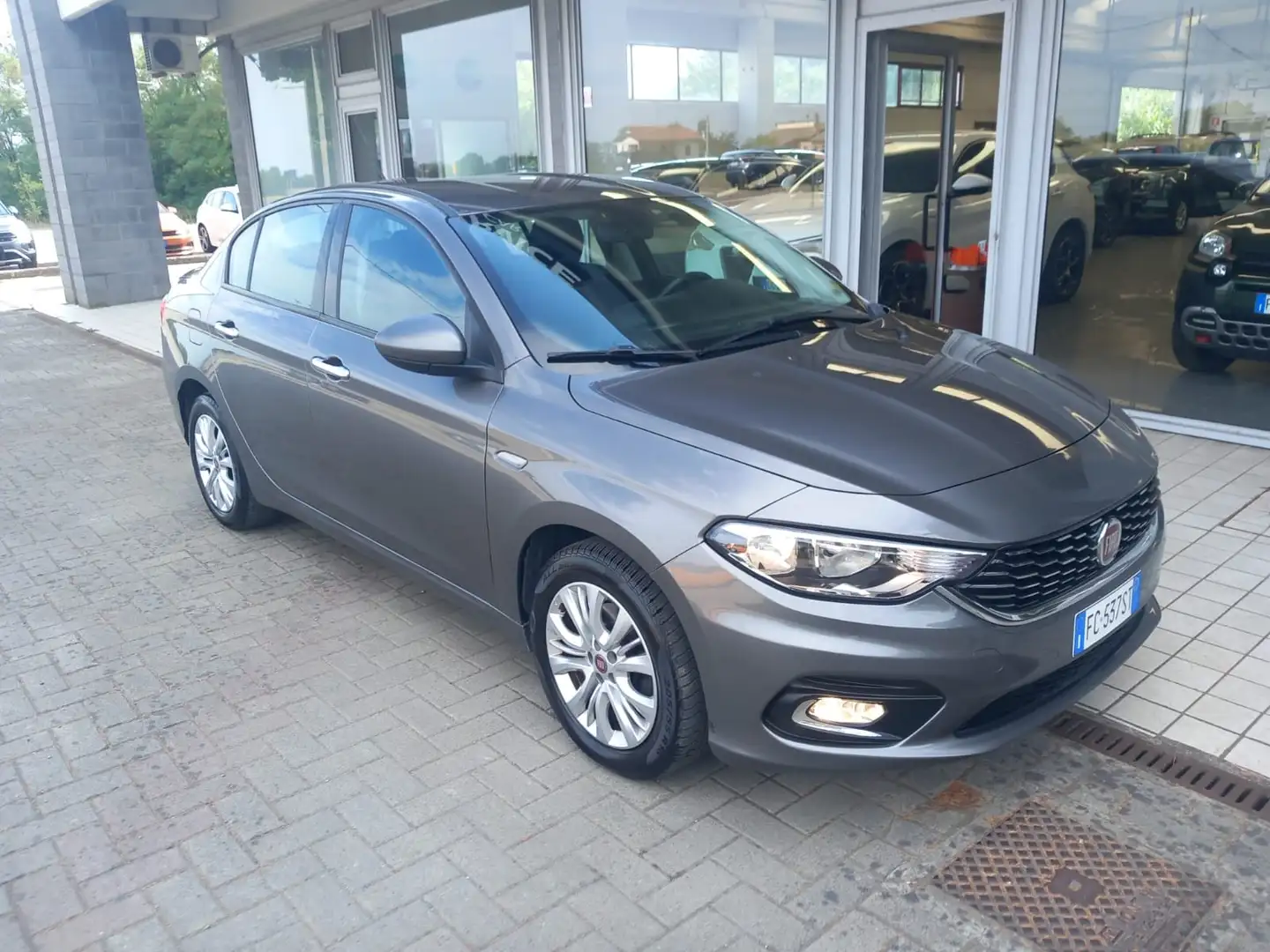 Fiat Tipo Tipo 4 porte II 2016 4p 1.4 Opening Edition 95cv Grigio - 1