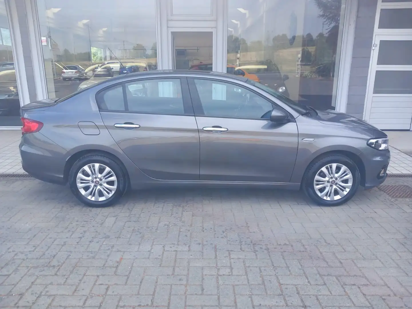 Fiat Tipo Tipo 4 porte II 2016 4p 1.4 Opening Edition 95cv Grigio - 2