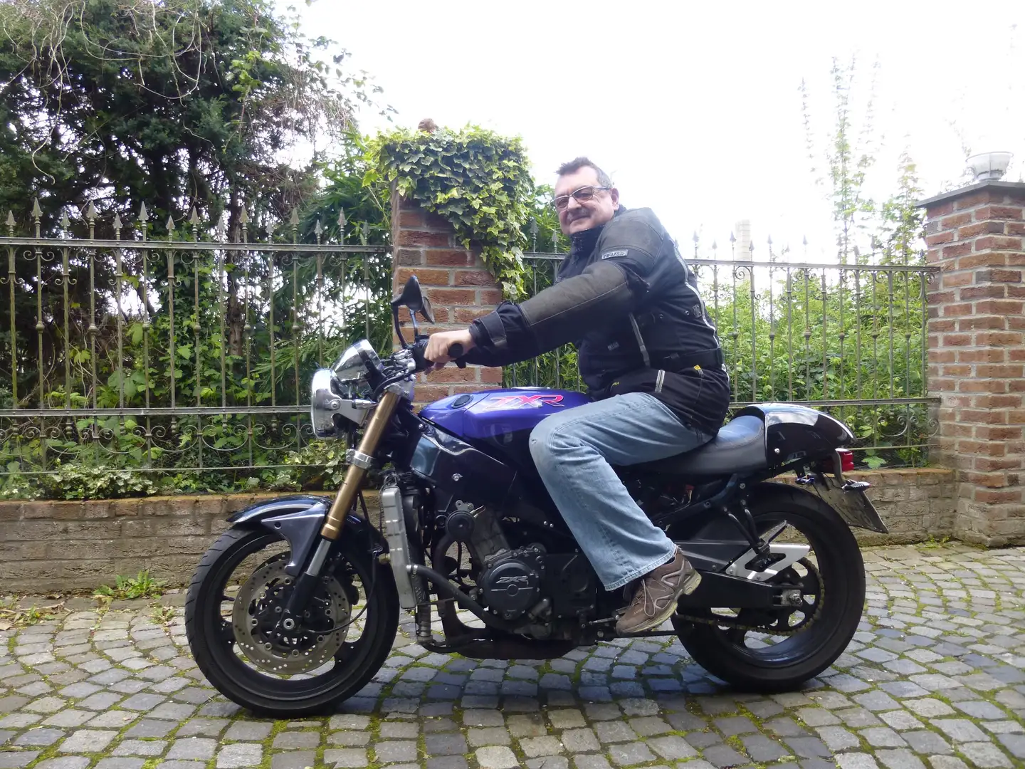 Kawasaki ZXR 400 Umbau auf Tourer, extrem leicht - 2