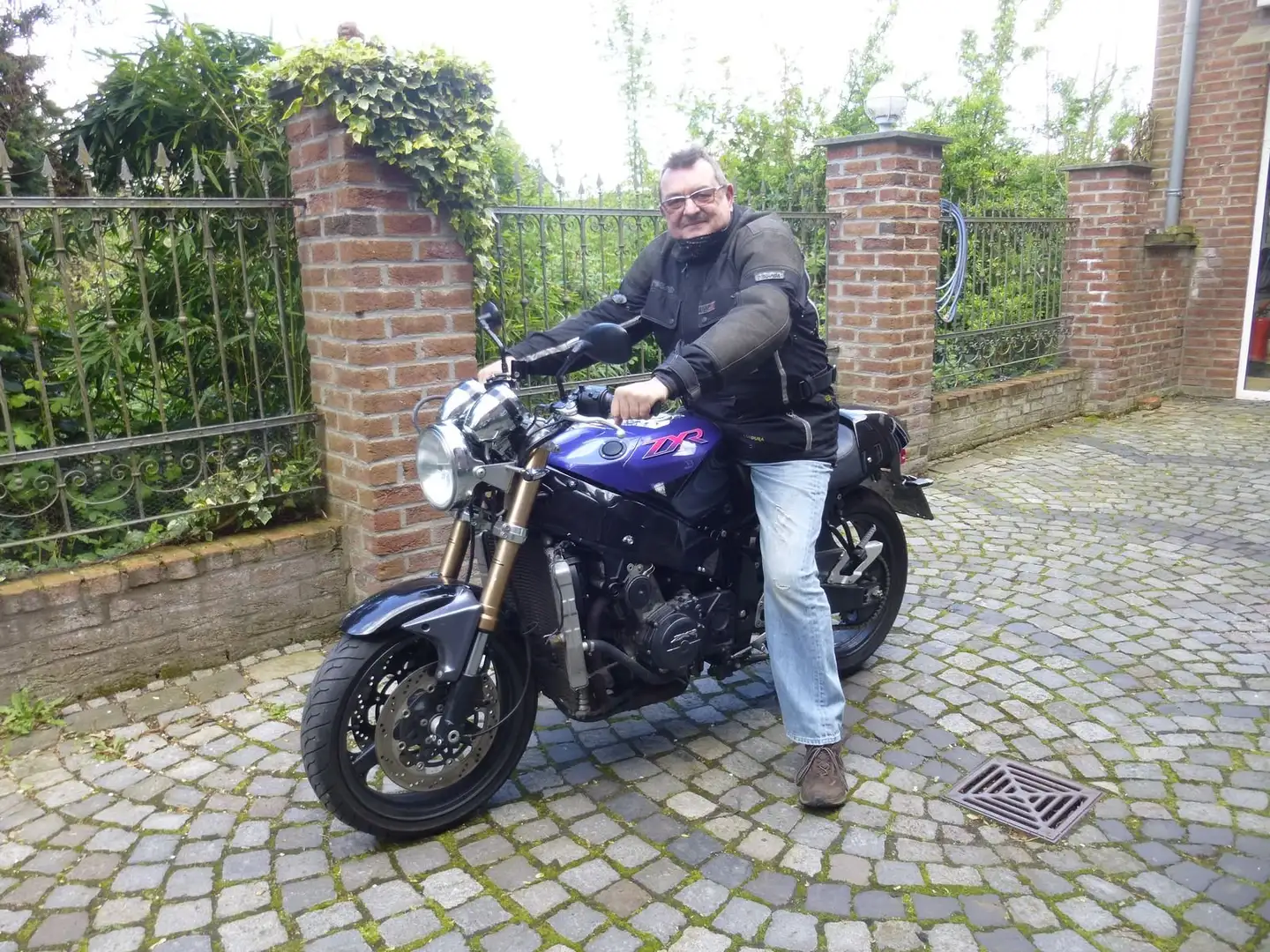 Kawasaki ZXR 400 Umbau auf Tourer, extrem leicht - 1