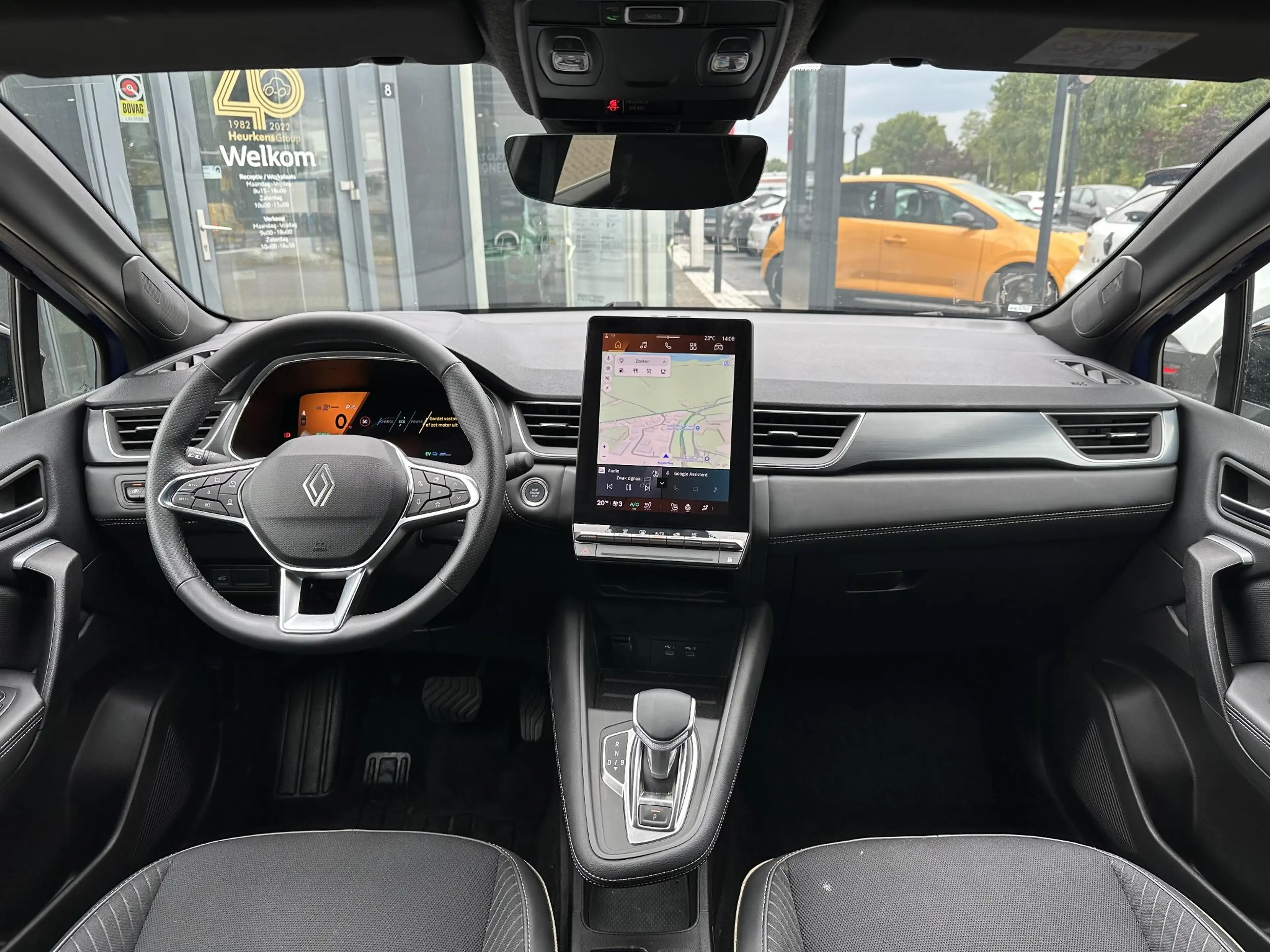 Renault Symbioz Iconic E-Tech Full Hybrid 145 l AUTOMAAT l Elektri — photo 6