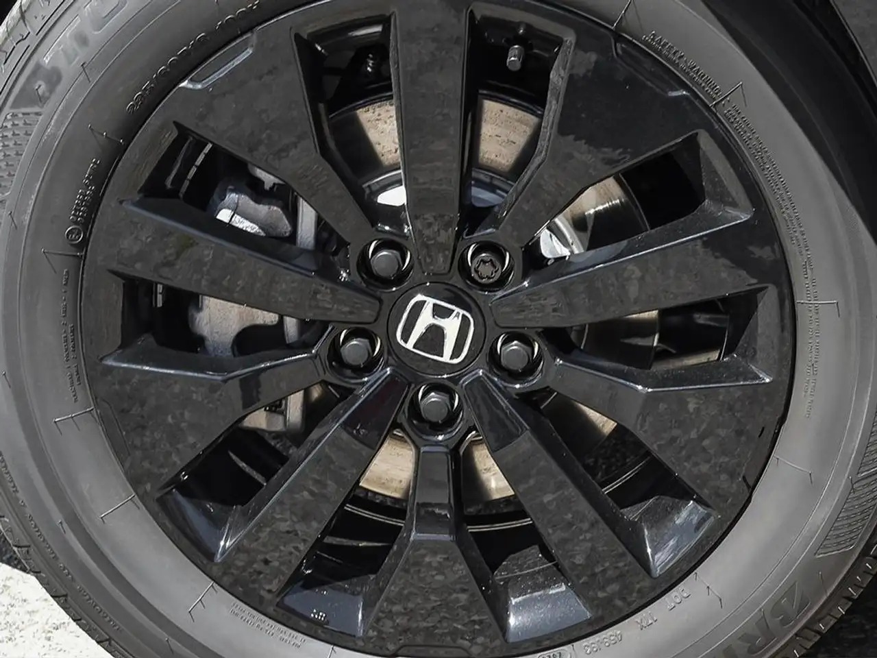 Honda Odyssey снимка Honda Odyssey