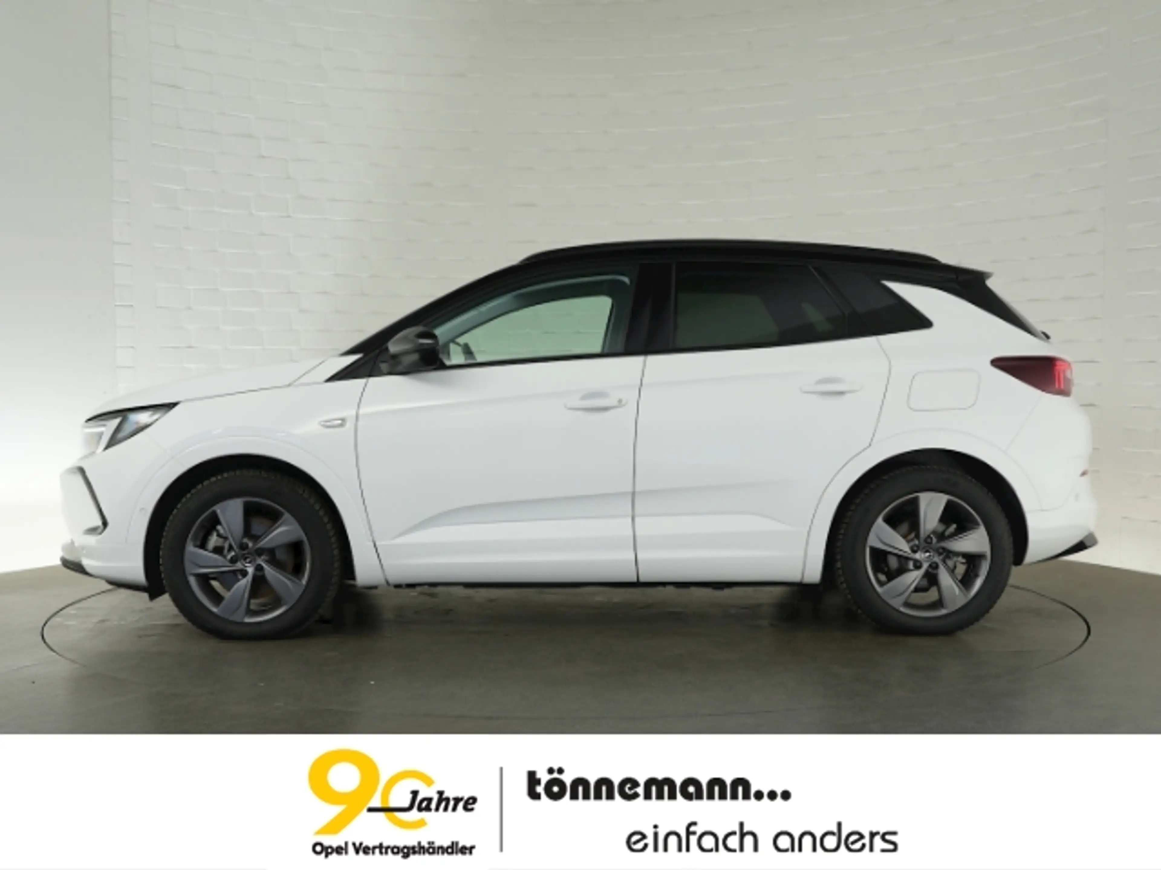 Opel Grandland GSe PHEV 4X4 AT+AHK+NAVI+360 GRAD KAMERA+SITZ-/LEN — photo 6
