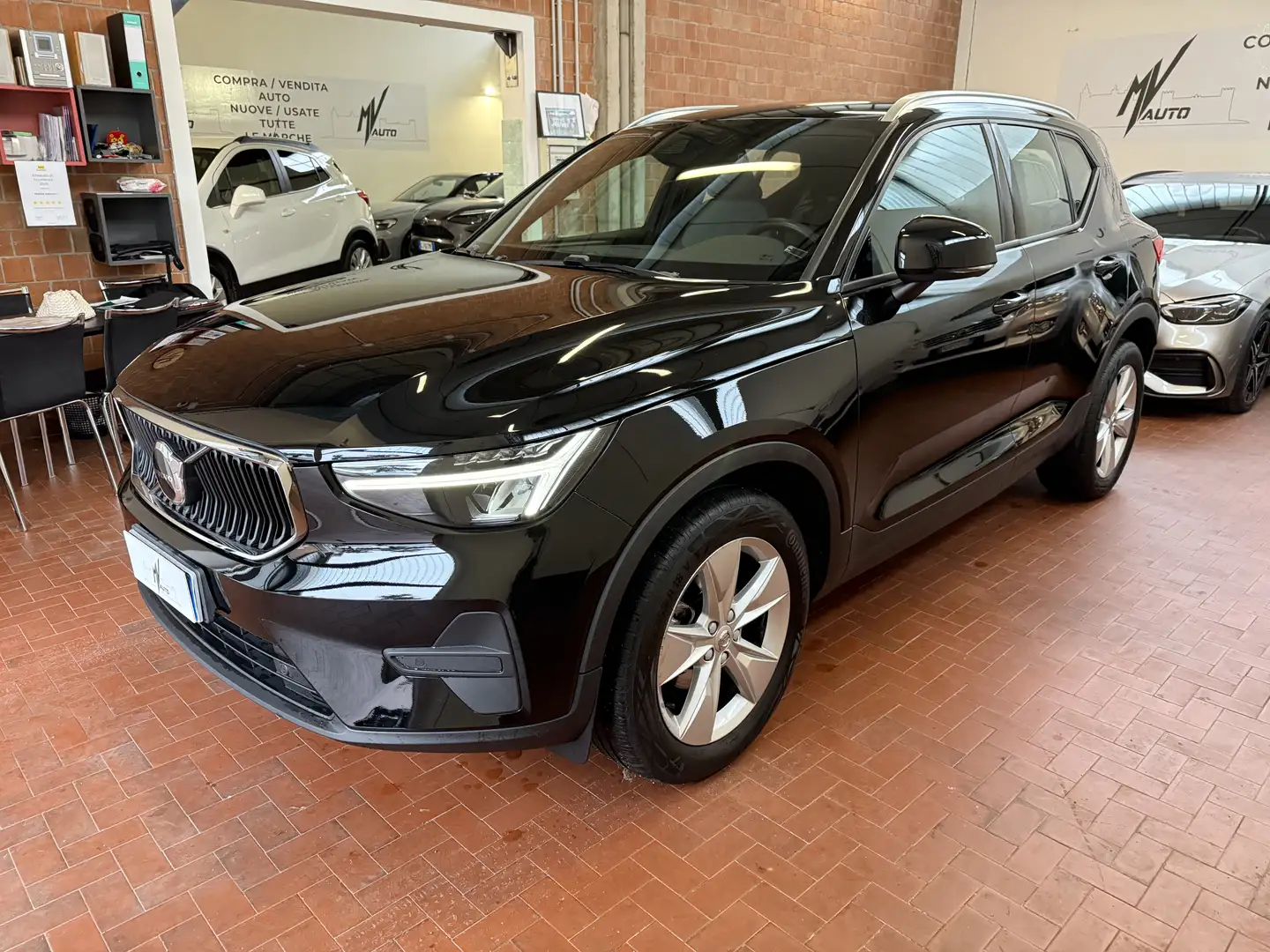 Volvo XC40 1.5 t2 Core auto+unico proprietario+tagliandi uff Noir - 1