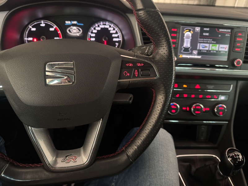 SEAT Leon FR — photo 9
