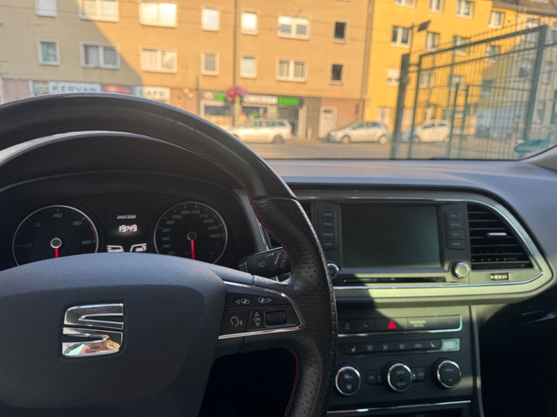 SEAT Leon FR — photo 10